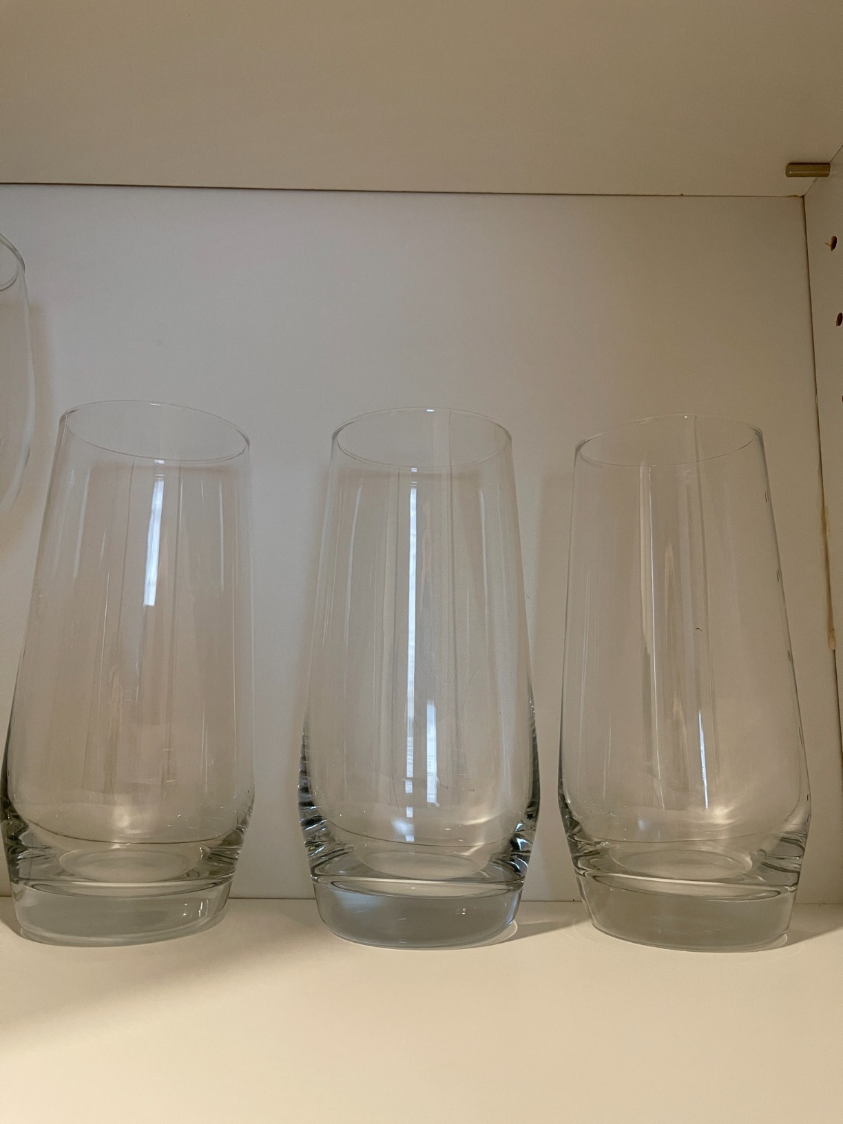 JoyJolt Gwen 18.5 oz Highball Glasses, 4pc Tall Glass Sets. Lead-Free Crystal Glass Drinking Glasses. Water Glasses, Mojito Glass Cups, Tom Collins Bar Glassware, and Mixed Drink Cocktail Glass Set - Customer Photo 1