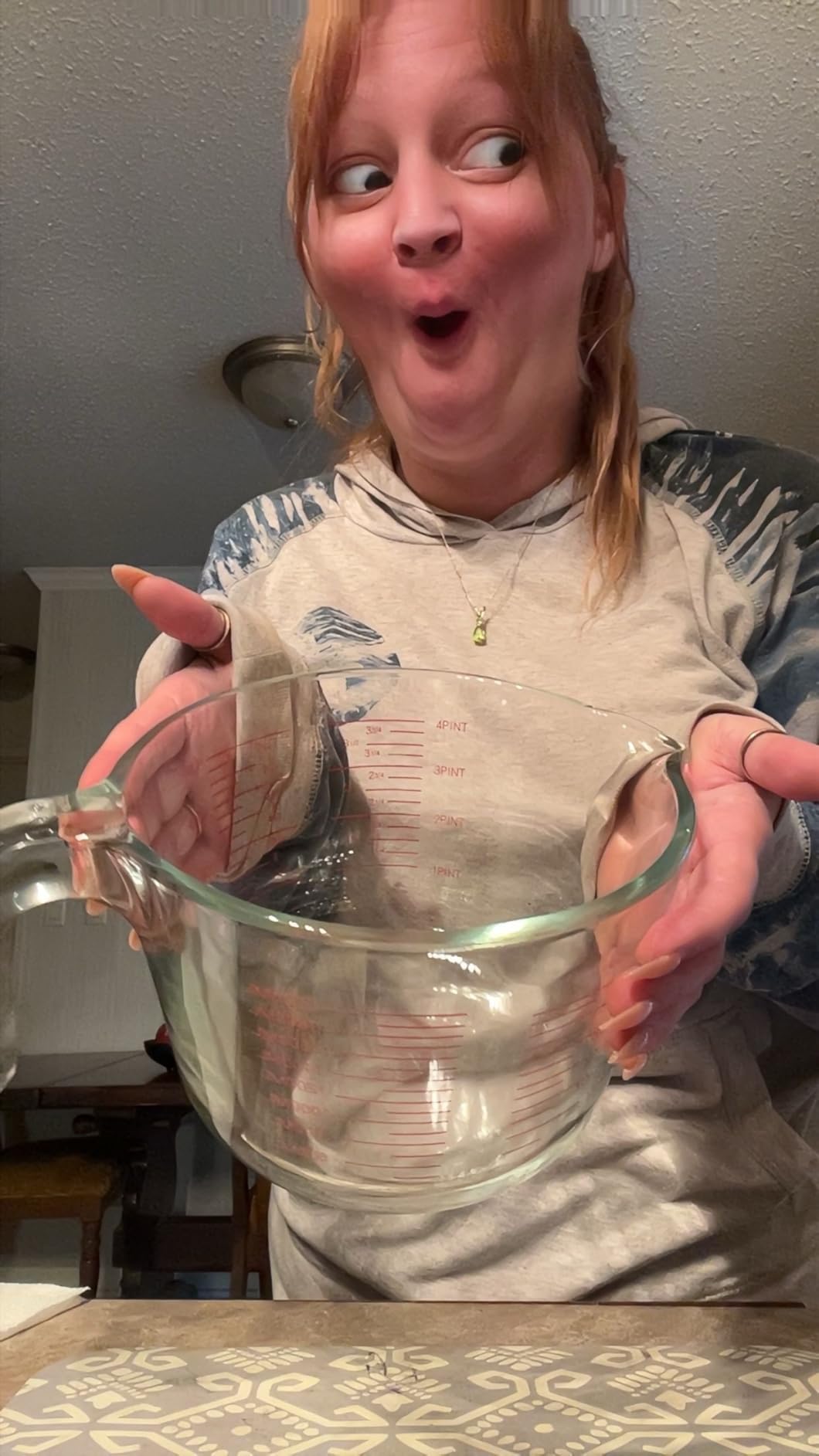 Amazon Basics Glass Measuring Cup, Precise 8 Cup Capacity, Clear Kitchen Measuring Tool, 2 L Customer Review Amazon Basics Glass Measuring Cup, Precise 8 Cup Capacity, Clear Kitchen Measuring Tool, 2 L - Customer Photo 1
