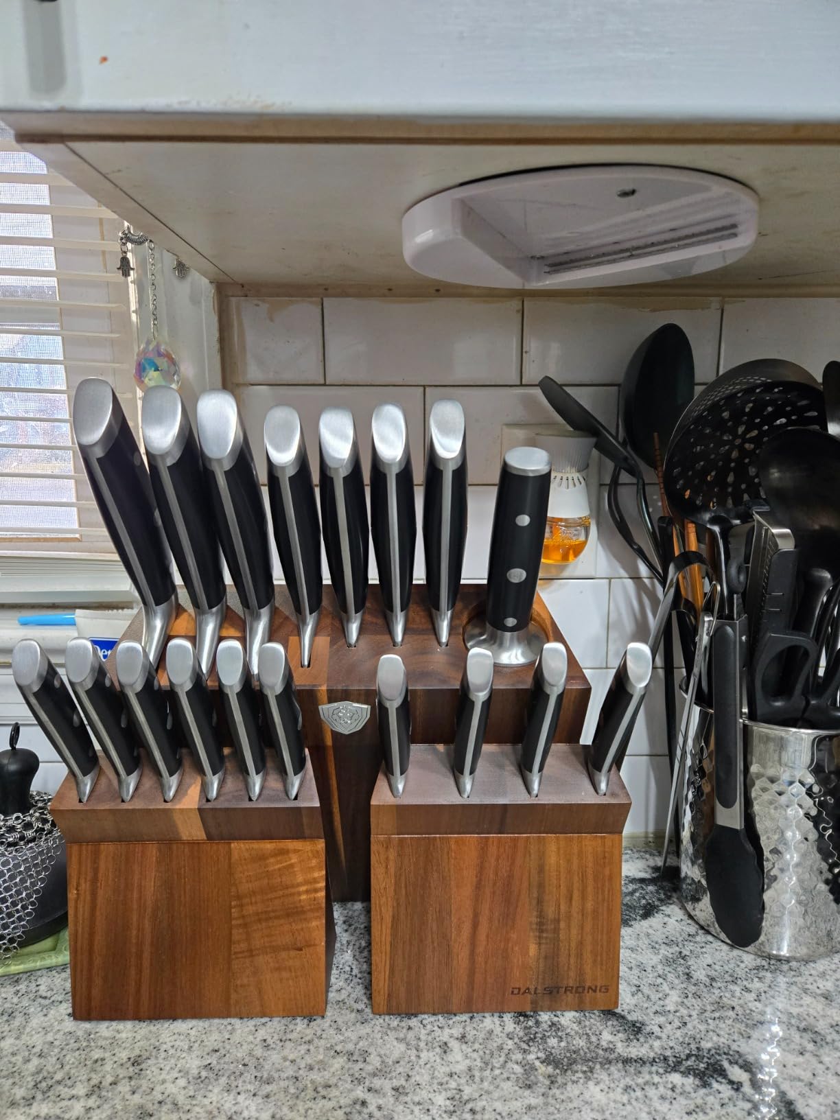 Dalstrong 18-Piece Kitchen Knife Set Block - High Carbon German Steel Full Tang - Acacia Wood Knife Block Set - White Handles ABS Gladiator Series - Professional NSF Knives set for Kitchen Cuchillos - Customer Photo 1