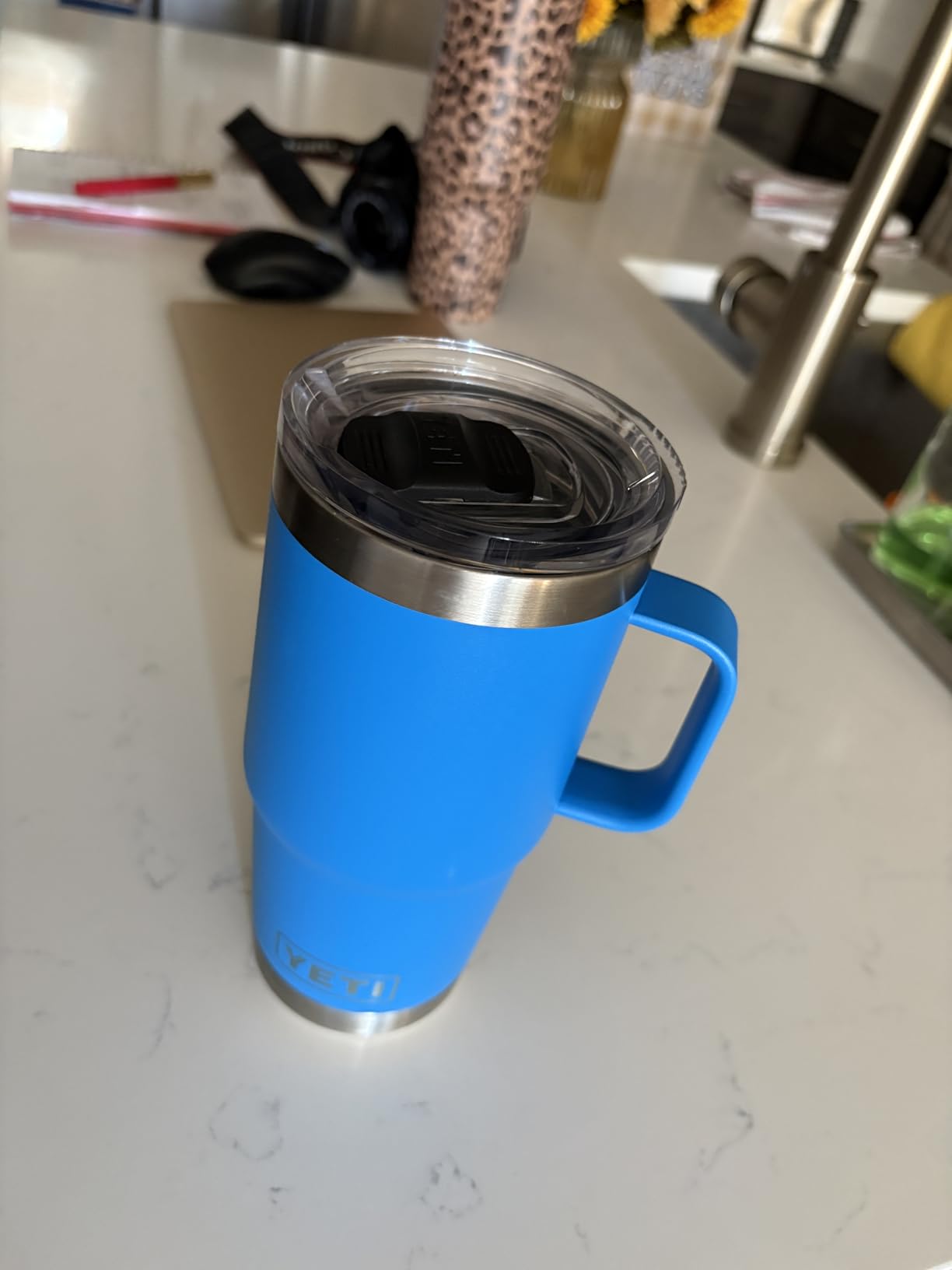 YETI Rambler 20 oz Travel Mug, Stainless Steel, Vacuum Insulated with Stronghold Lid - Customer Photo 2