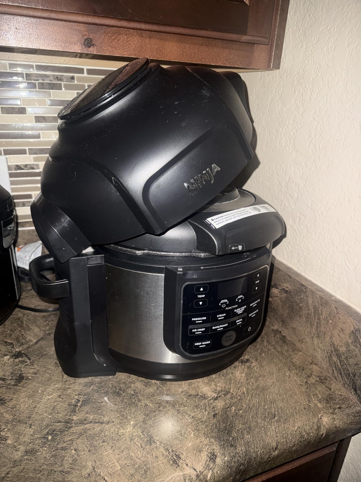 Ninja OS301/FD305CO Foodi 10-in-1 Pressure Cooker and Air Fryer with Nesting Broil Rack, 6.5-Quart Capacity, and a Stainless Finish (Renewed) - Customer Photo 2