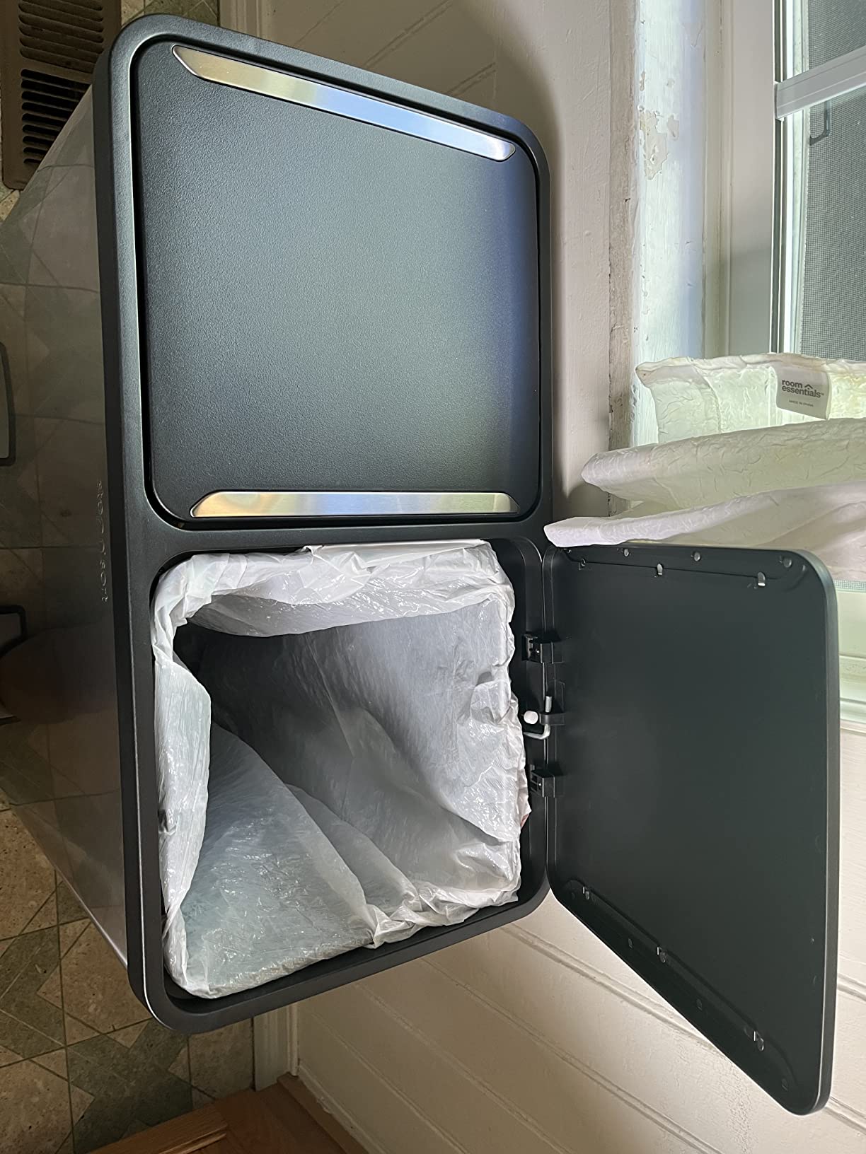 The Step N' Sort 18.5 Gallon Extra Large Capacity, Soft-Step, Dual Trash and Recycling Bin with Removable Inner Bins, Silver - Customer Photo 3