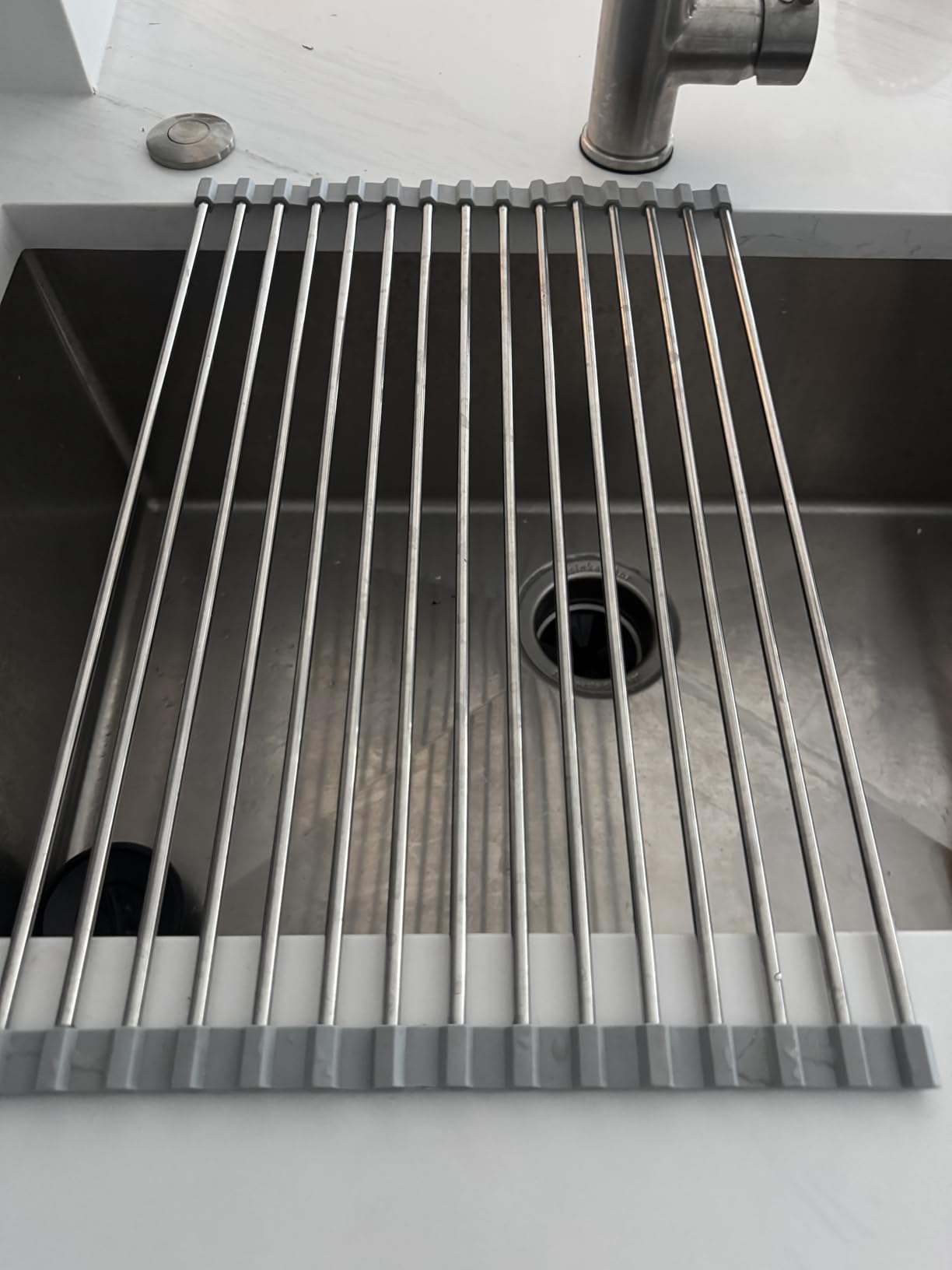 Seropy Roll Up Dish Drying Rack, Over The Sink Dish Drying Rack Kitchen Rolling Dish Drainer, Foldable Sink Rack Mat Stainless Steel Wire Dish Drying Rack for Kitchen Sink Counter Storage 17.5x11.8 Customer Review Seropy Roll Up Dish Drying Rack, Over The Sink Dish Drying Rack Kitchen Rolling Dish Drainer, Foldable Sink Rack Mat Stainless Steel Wire Dish Drying Rack for Kitchen Sink Counter Storage 17.5x11.8 - Customer Photo 2