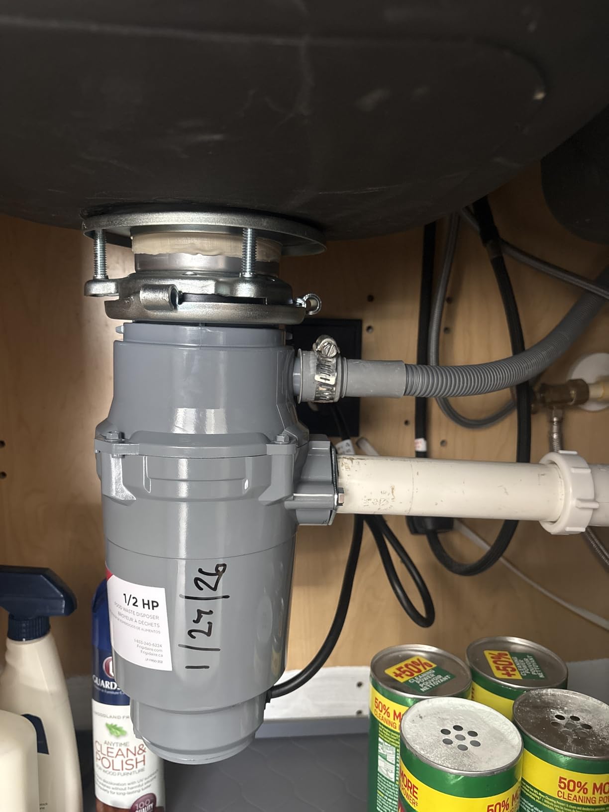 Frigidaire 1.25 HP Corded Garbage Disposal for Kitchen Sinks Customer Review Frigidaire 1.25 HP Corded Garbage Disposal for Kitchen Sinks - Customer Photo 3