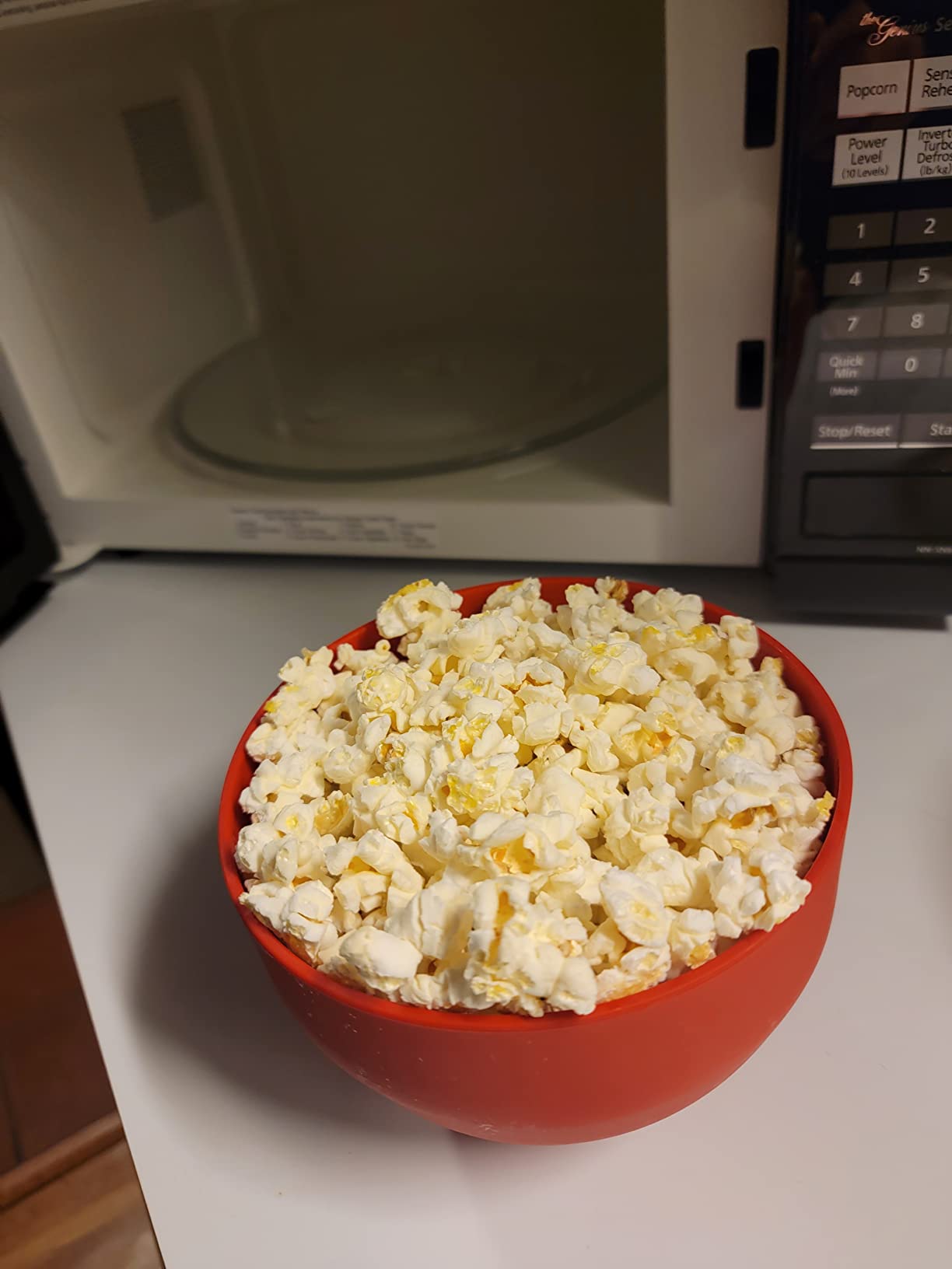 WandP Microwave Silicone Popper Maker | Black | Collapsible Bowl w/Built in Measuring, BPA, Eco-Friendly, Waste Free, 9.3 Cups of Popped Popcorn - Customer Photo 2