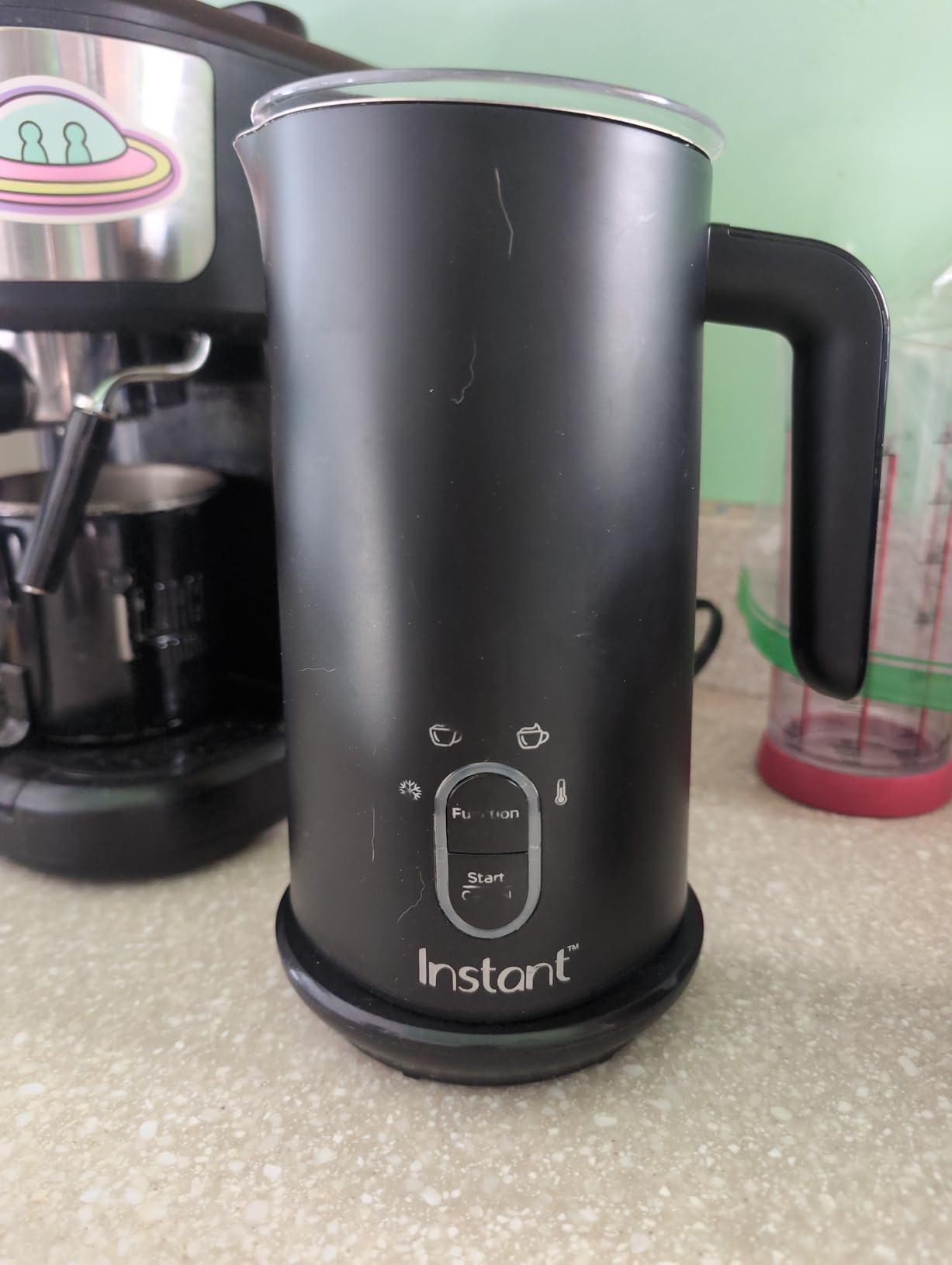 Instant Pot Milk Frother, 4-in-1 Electric Milk Steamer, 10oz/295ml Automatic Hot and Cold Foam Maker and Milk Warmer for Latte, Cappuccinos, Macchiato, From the Makers of Instant 500W, Black - Customer Photo 1