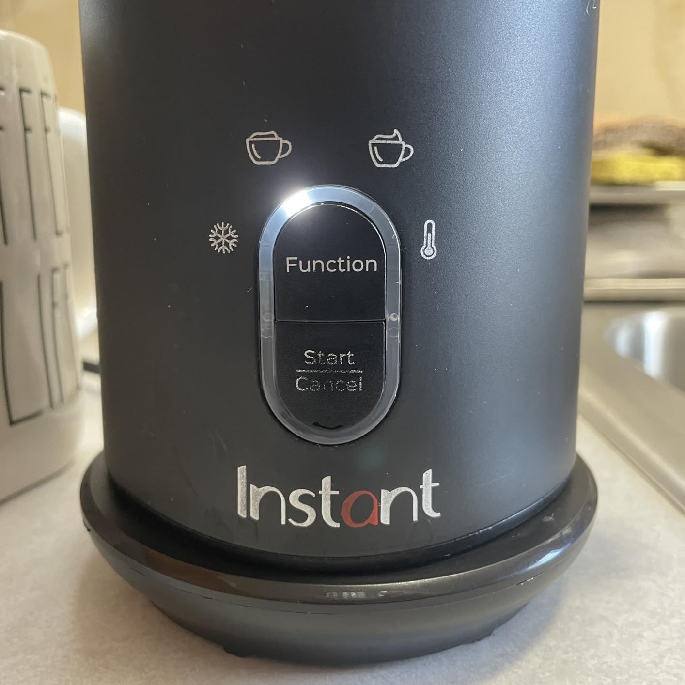 Instant Pot Milk Frother, 4-in-1 Electric Milk Steamer, 10oz/295ml Automatic Hot and Cold Foam Maker and Milk Warmer for Latte, Cappuccinos, Macchiato, From the Makers of Instant 500W, Black - Customer Photo 2