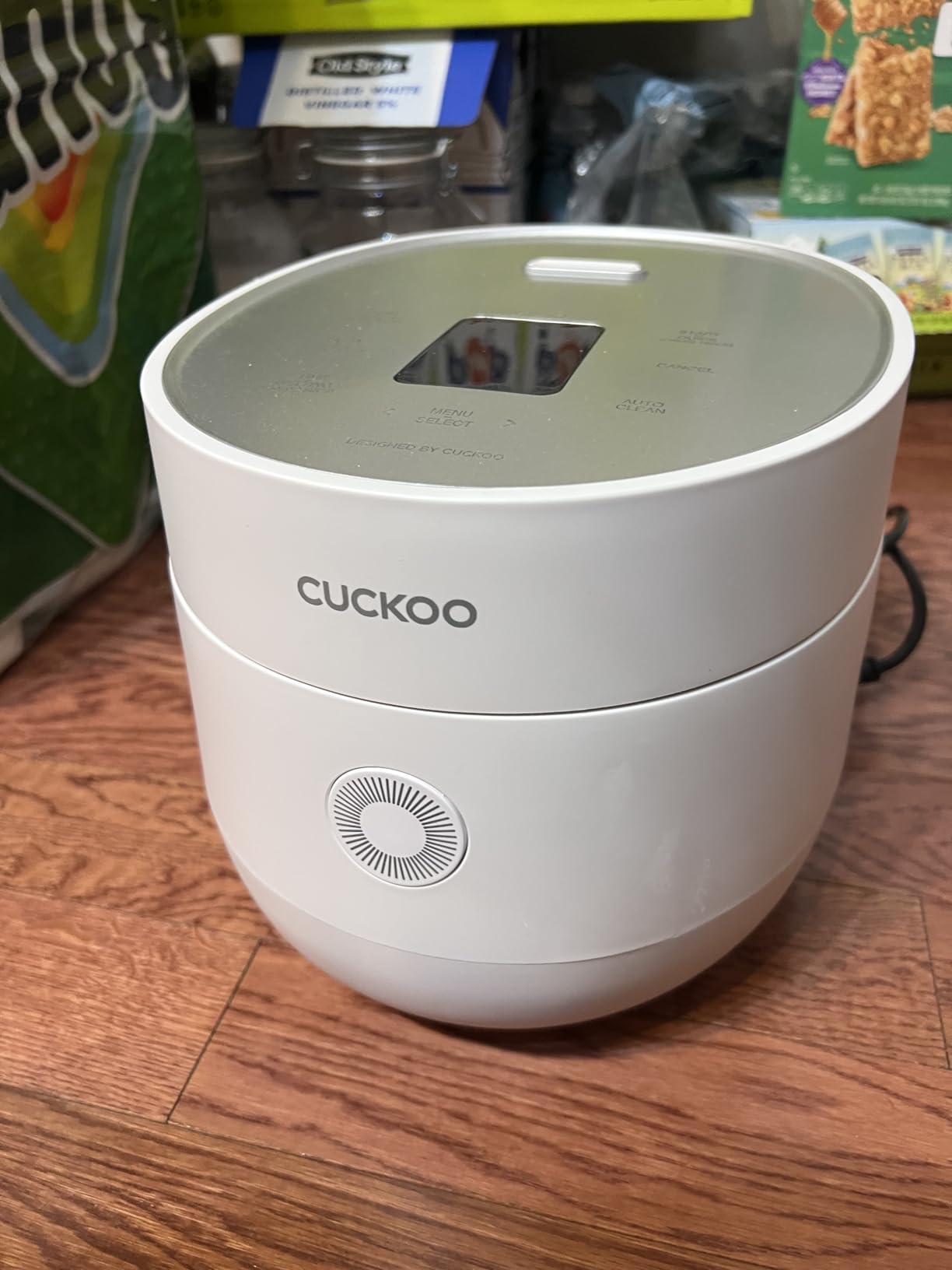 Cuckoo Micom Rice Cooker 6-Cup Uncooked / 12-Cup Cooked with Nonstick Inner Pot, Versatile Rice Maker with 9 Menu Options, Fuzzy Logic Technology, Auto Clean, Quick Rice Mode, White (CR-0675FW) customer photo 1