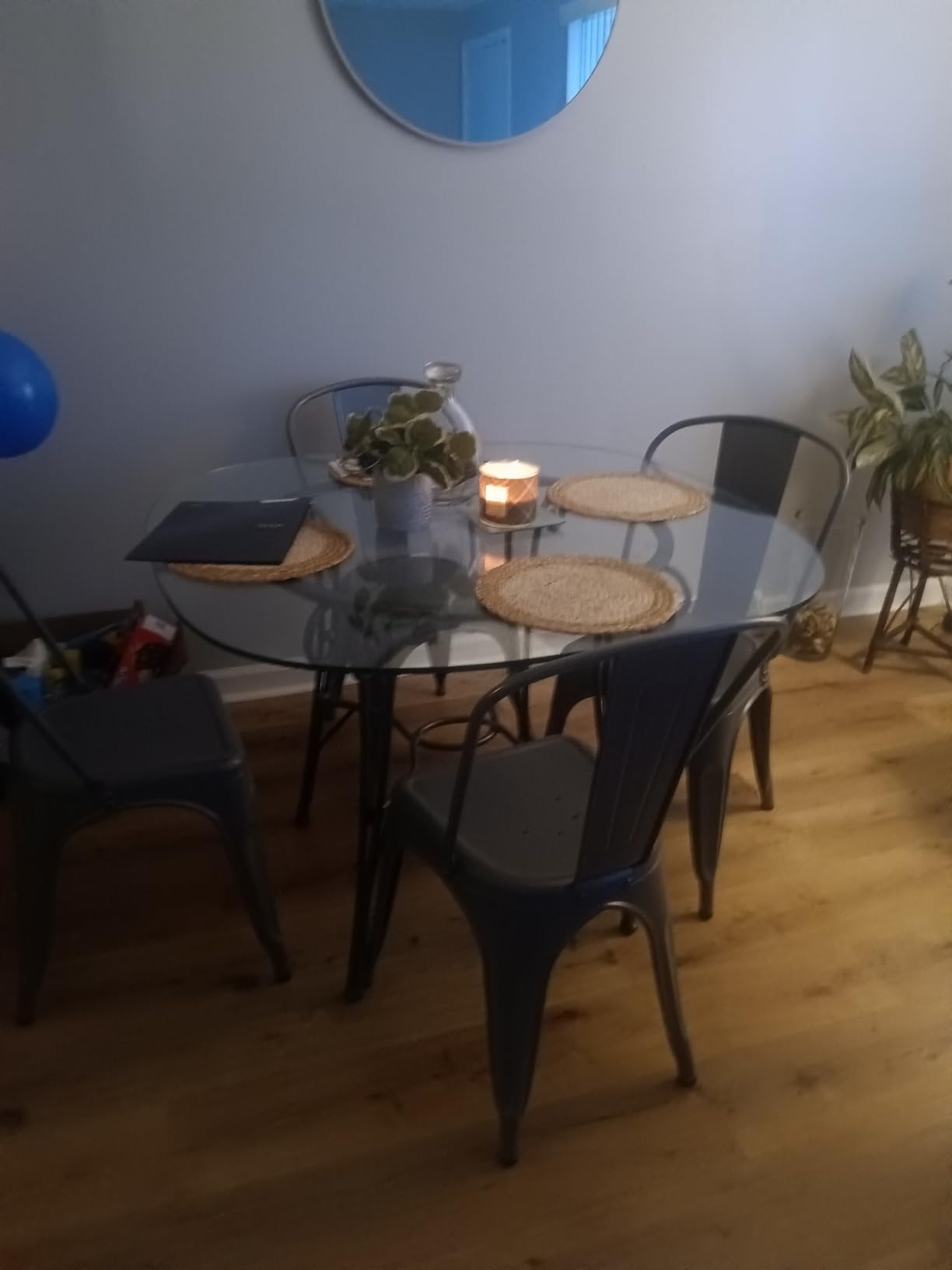 Amazon Basics Metal Dining Chairs, 4 Count, Dark Grey, 20.1 x 17.1 x 33.5 inches Customer Review Amazon Basics Metal Dining Chairs, 4 Count, Dark Grey, 20.1 x 17.1 x 33.5 inches - Customer Photo 4