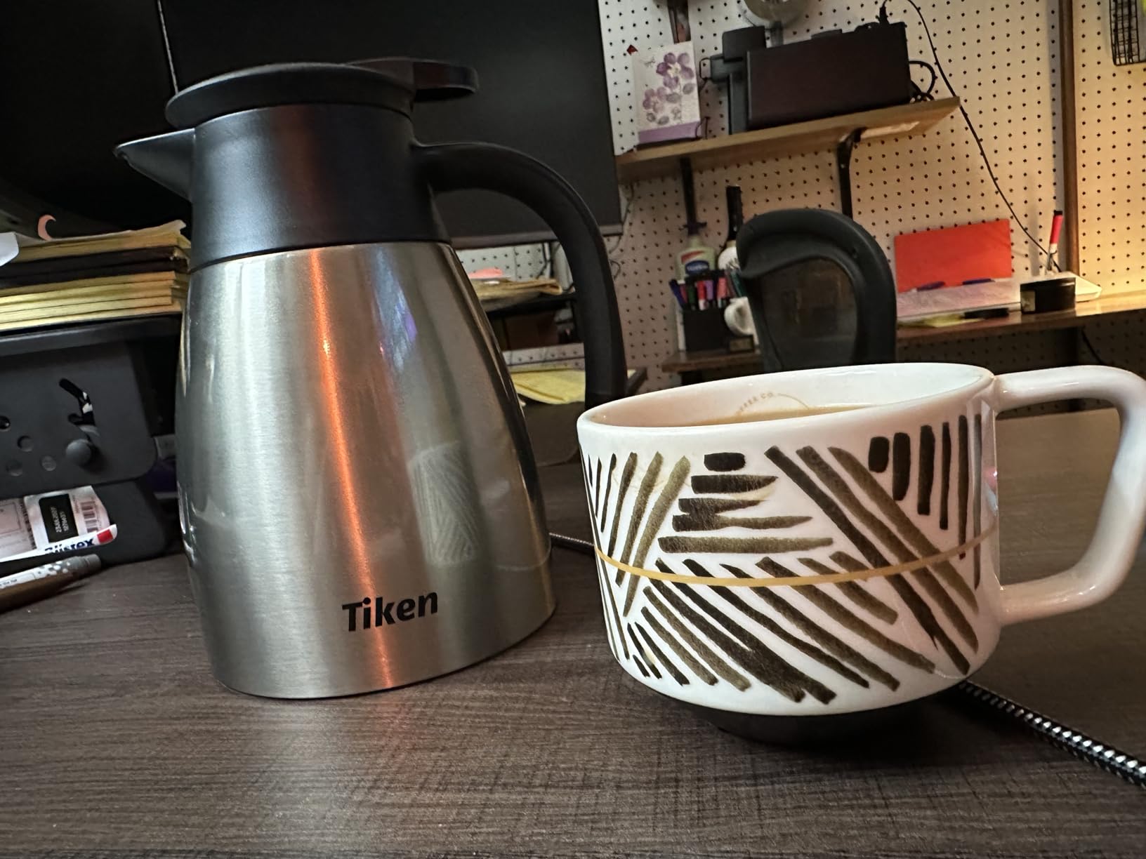 Tiken 34 Oz Thermal Coffee Carafe, Stainless Steel Insulated Vacuum Coffee Carafes For Keeping Hot, 1 Liter Beverage Dispenser (Silver) Customer Review Tiken 34 Oz Thermal Coffee Carafe, Stainless Steel Insulated Vacuum Coffee Carafes For Keeping Hot, 1 Liter Beverage Dispenser (Silver) - Customer Photo 2