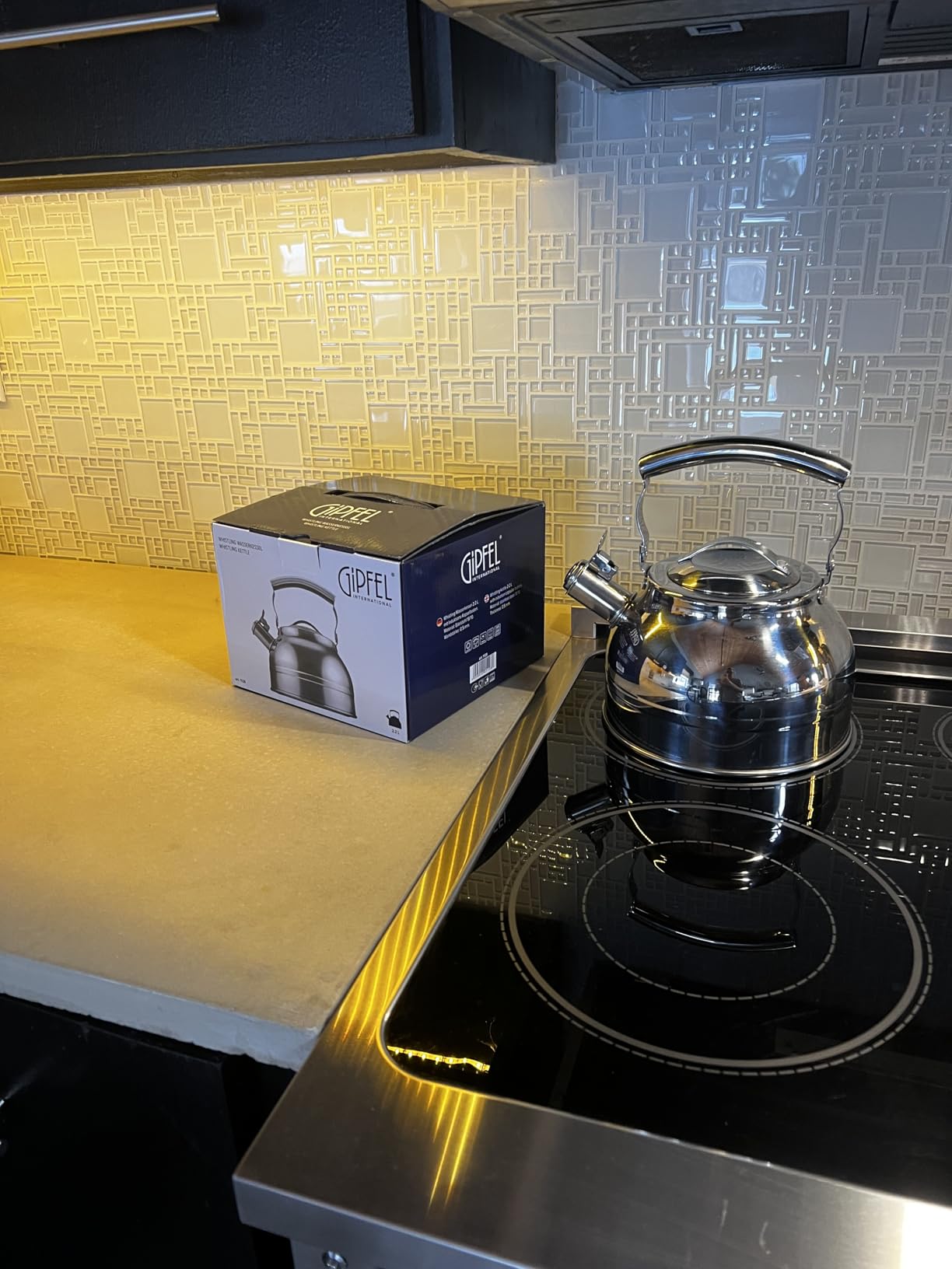 GIPFEL INTERNATIONAL Whistling Tea Kettle Stovetop - Food Grade Stainless Steel Teapot for Stove Top with Ergonomic Handle for Gas, Induction, Electric Stovetops 2.3 Quart Customer Review GIPFEL INTERNATIONAL Whistling Tea Kettle Stovetop - Food Grade Stainless Steel Teapot for Stove Top with Ergonomic Handle for Gas, Induction, Electric Stovetops 2.3 Quart - Customer Photo 1