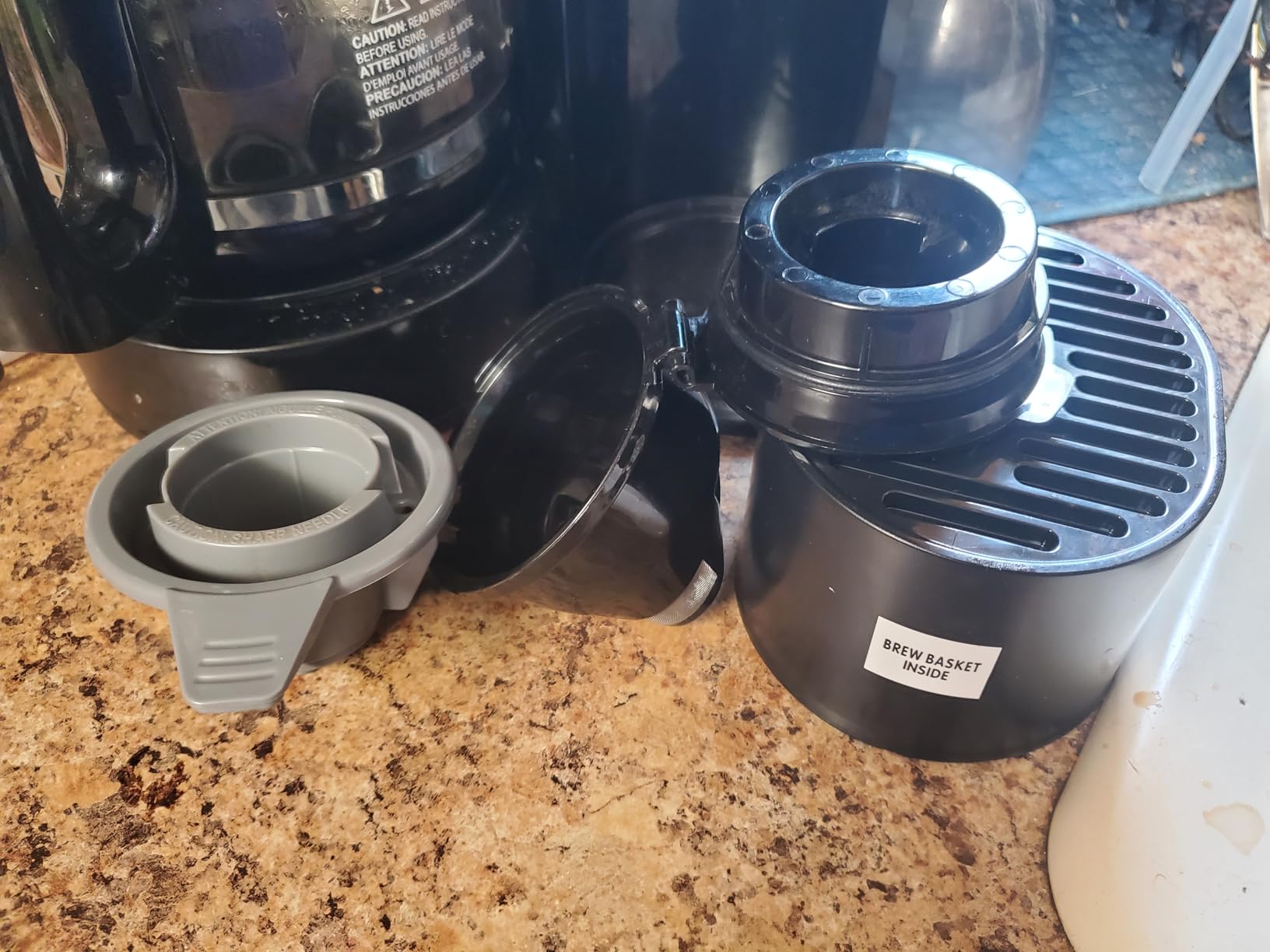 Hamilton Beach FlexBrew Trio 2-Way Coffee Maker, Compatible with K-Cup Pods or Grounds, Combo, Single Serve & Full 12c Pot, Black - Fast Brewing (49902) - Customer Photo 1