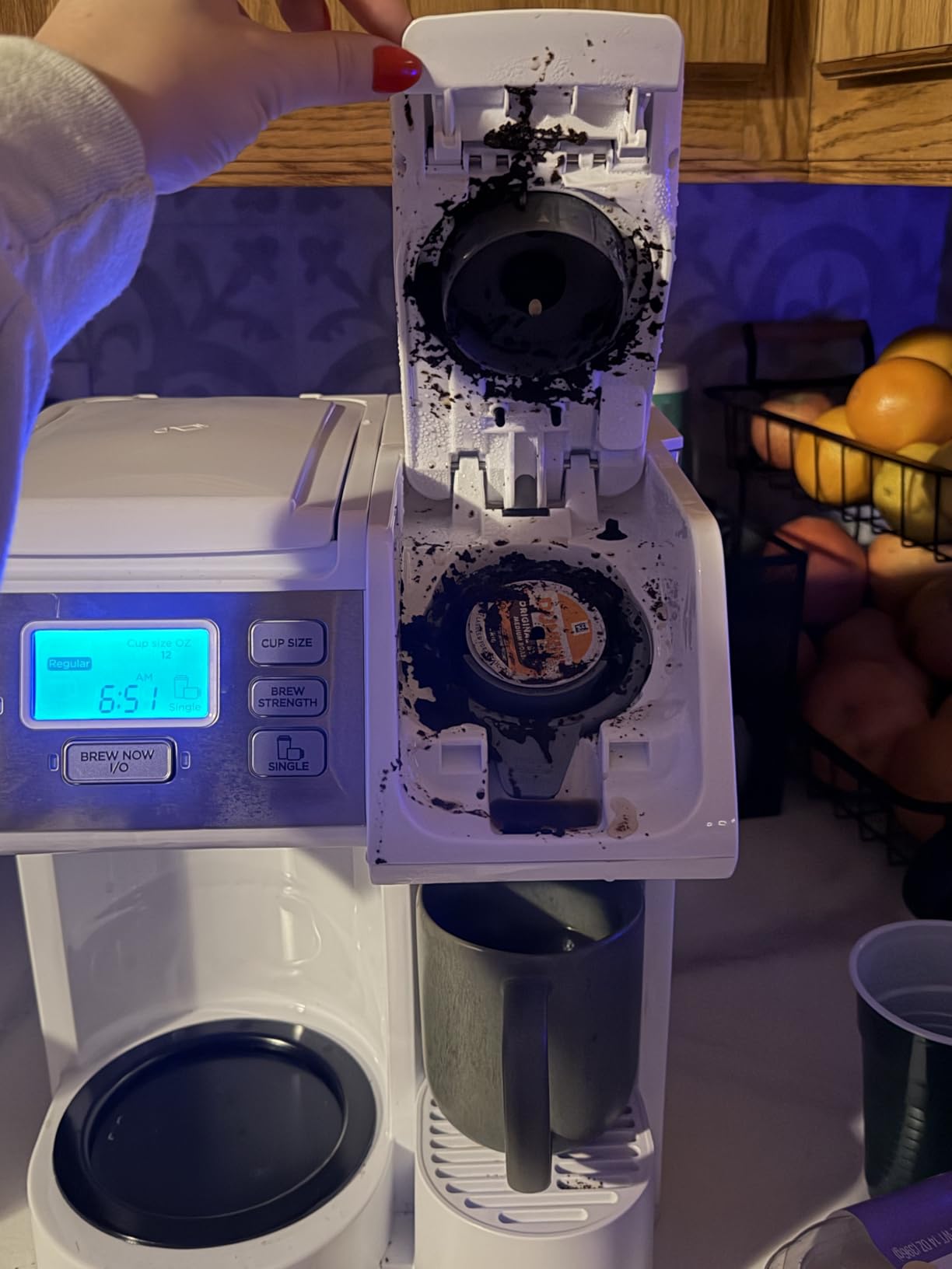 Hamilton Beach FlexBrew Trio 2-Way Coffee Maker, Compatible with K-Cup Pods or Grounds, Combo, Single Serve & Full 12c Pot, Black - Fast Brewing (49902) - Customer Photo 3