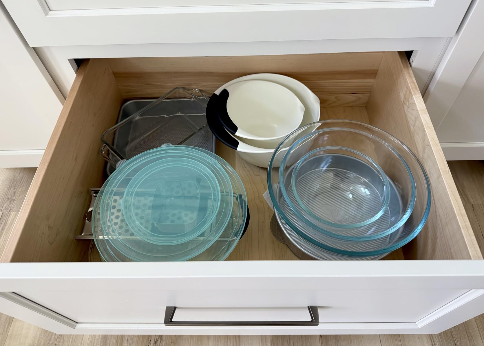 Luvan Borosilicate Clear Glass Mixing Bowls with Lids Set of 4 (0.53qt, 1.1qt, 2.1qt, 3.7qt), Space Saving Nesting Bowls Large Kitchen Salad Bowls for Meal Preping,Baking,Mixing,Dishwasher Safe Customer Review Luvan Borosilicate Clear Glass Mixing Bowls with Lids Set of 4 (0.53qt, 1.1qt, 2.1qt, 3.7qt), Space Saving Nesting Bowls Large Kitchen Salad Bowls for Meal Preping,Baking,Mixing,Dishwasher Safe - Customer Photo 1