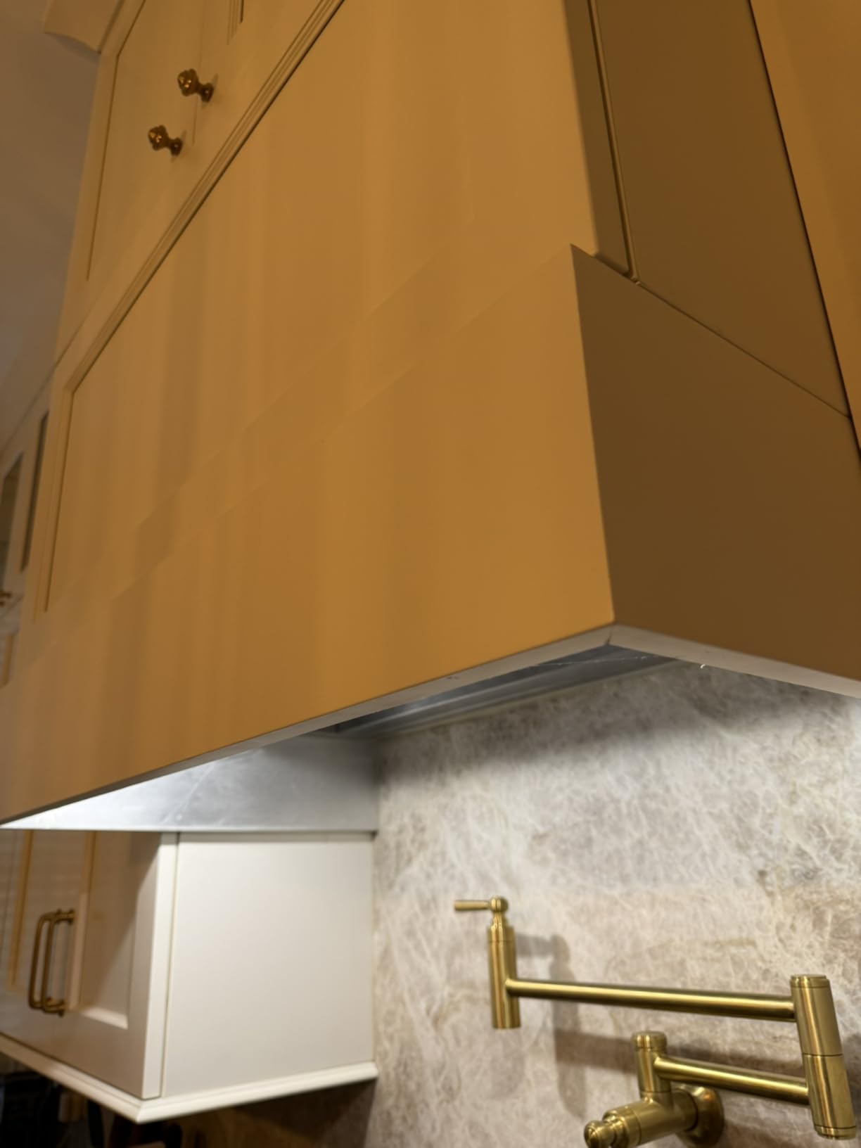 IKTCH 42 inch Built-in/Insert Range Hood 900 CFM, Ducted/Ductless Convertible Duct, Stainless Steel Kitchen Vent Hood with 2 Pcs Adjustable Lights and 3 Pcs Baffle Filters with Handlebar Customer Review IKTCH 42 inch Built-in/Insert Range Hood 900 CFM, Ducted/Ductless Convertible Duct, Stainless Steel Kitchen Vent Hood with 2 Pcs Adjustable Lights and 3 Pcs Baffle Filters with Handlebar - Customer Photo 2