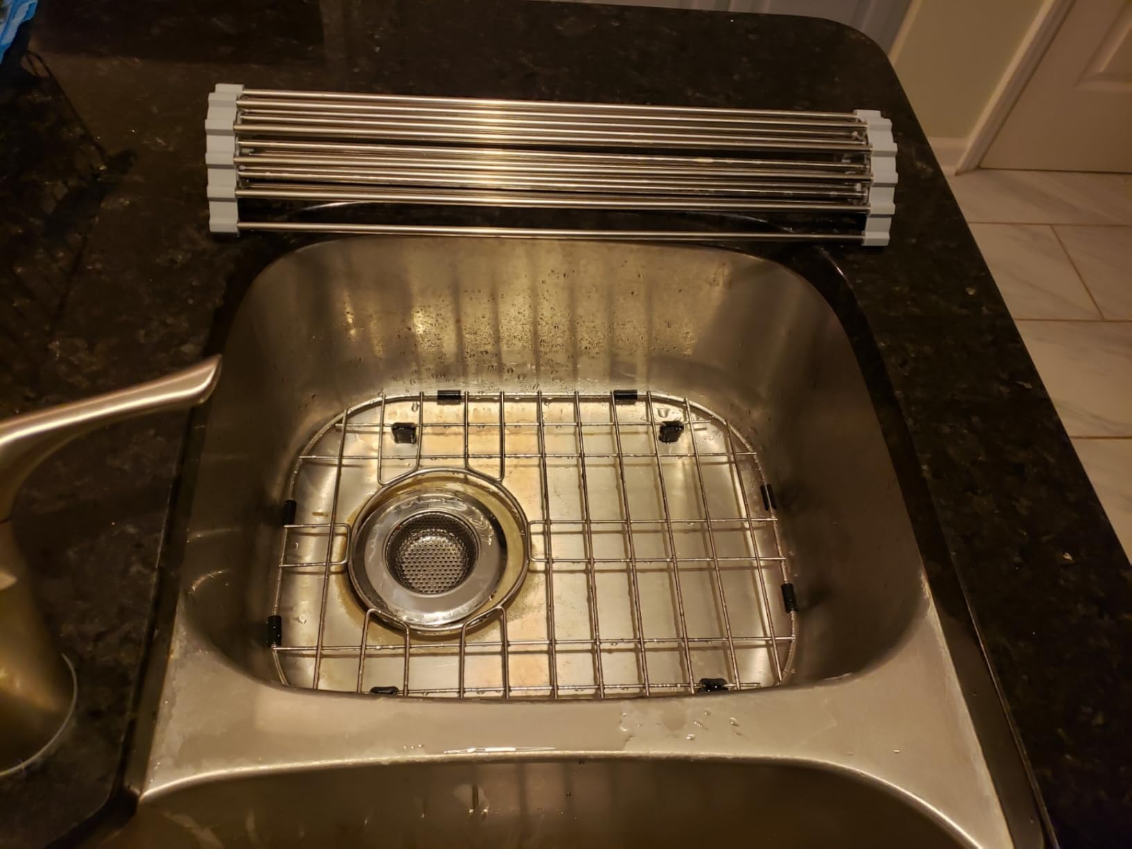 MECHEER Over The Sink Dish Drying Rack, Roll Up Dish Drying Rack Kitchen Dish Rack Stainless Steel Sink Drying Rack, Foldable Dish Drainer, 17.5''x11.8'' Customer Review MECHEER Over The Sink Dish Drying Rack, Roll Up Dish Drying Rack Kitchen Dish Rack Stainless Steel Sink Drying Rack, Foldable Dish Drainer, 17.5''x11.8'' - Customer Photo 1