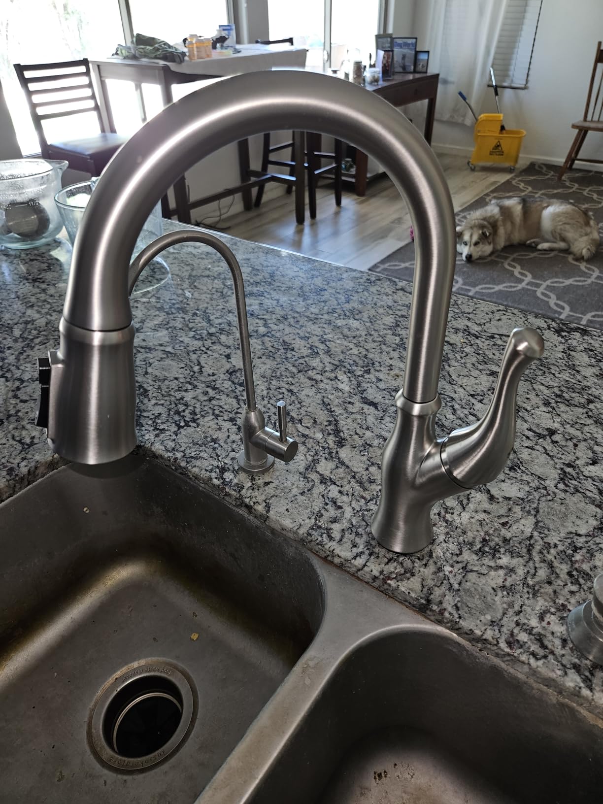 Delta Ophelia Brushed Nickel Kitchen Faucet with Pull Down Sprayer, Modern Single Hole Kitchen Sink Faucet, Single Handle, SpotShield Stainless 19888Z-SP-DST Customer Review Delta Ophelia Brushed Nickel Kitchen Faucet with Pull Down Sprayer, Modern Single Hole Kitchen Sink Faucet, Single Handle, SpotShield Stainless 19888Z-SP-DST - Customer Photo 1