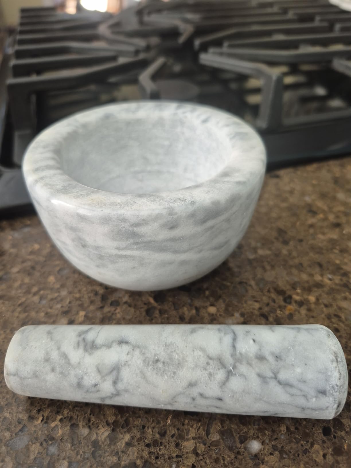 Tera Marble Mortar and Pestle Set Large Solid Stone Grinder Spice Herb Grinder Pill Crusher (Black, Diameter 5.5 Tera Marble Mortar and Pestle Set Large Solid Stone Grinder Spice Herb Grinder Pill Crusher (Black, Diameter 5.5