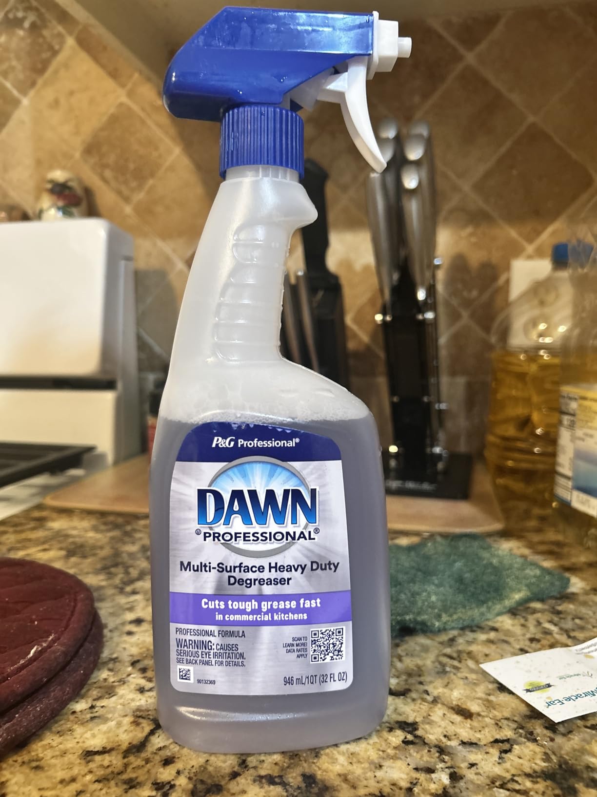 Dawn PRO Kitchen Surface Degreaser, Bulk Cleaning Spray for Oil and Grease Buildup in Commercial Kitchens, 32 fl oz (Case of 6) - Customer Photo 3