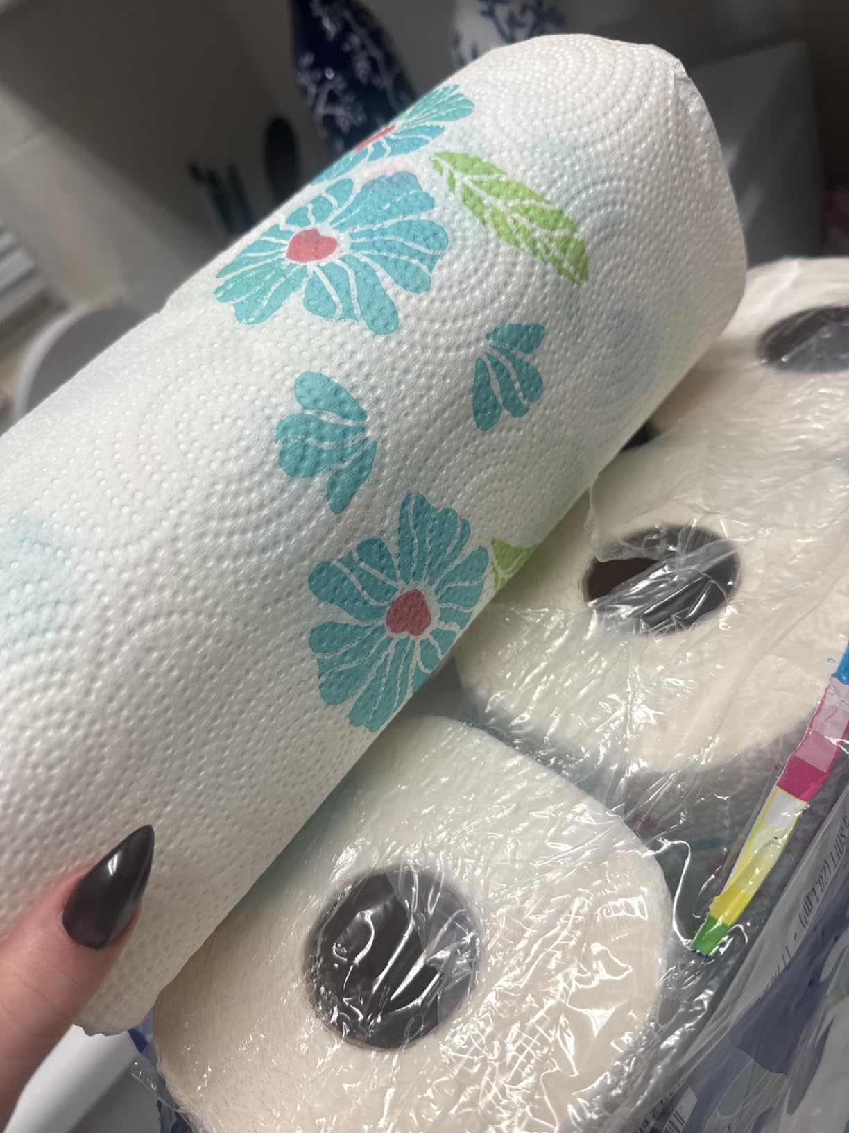 Sparkle Pick-A-Size Paper Towels, Spirited Print Design, 6 Double Rolls (660 Sheets Total) - Strong 2-Ply Towels for Kitchen Cleanup and Everyday Messes Customer Review Sparkle Pick-A-Size Paper Towels, Spirited Print Design, 6 Double Rolls (660 Sheets Total) - Strong 2-Ply Towels for Kitchen Cleanup and Everyday Messes - Customer Photo 1