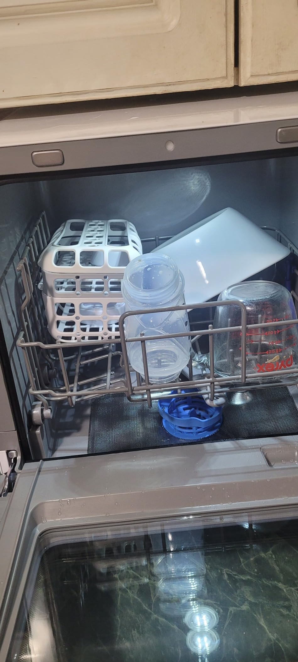 COMFEE' Portable Mini Dishwasher Countertop with 5L Built-in Water Tank for Apartments& RVs, No Hookup Needed, 6 Programs, 360 Degree Dual Spray, 162 Degree F High-Temp& Air-Dry Function - Customer Photo 2