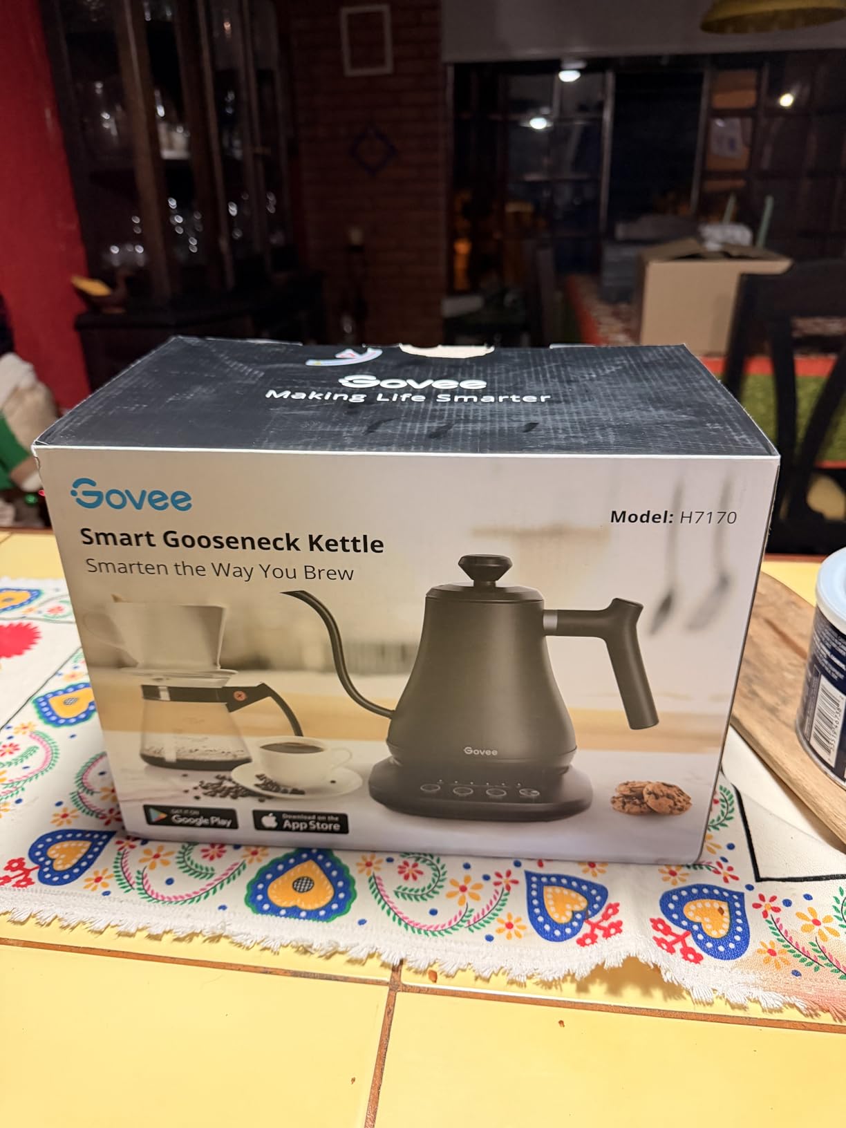 Govee Smart Electric Kettle, WiFi Variable Temperature Gooseneck Pour Over Kettle and Tea Kettle, Alexa Control, 1200W Quick Heating, 100% Stainless Steel, 0.8L, Matte Black - Customer Photo 1