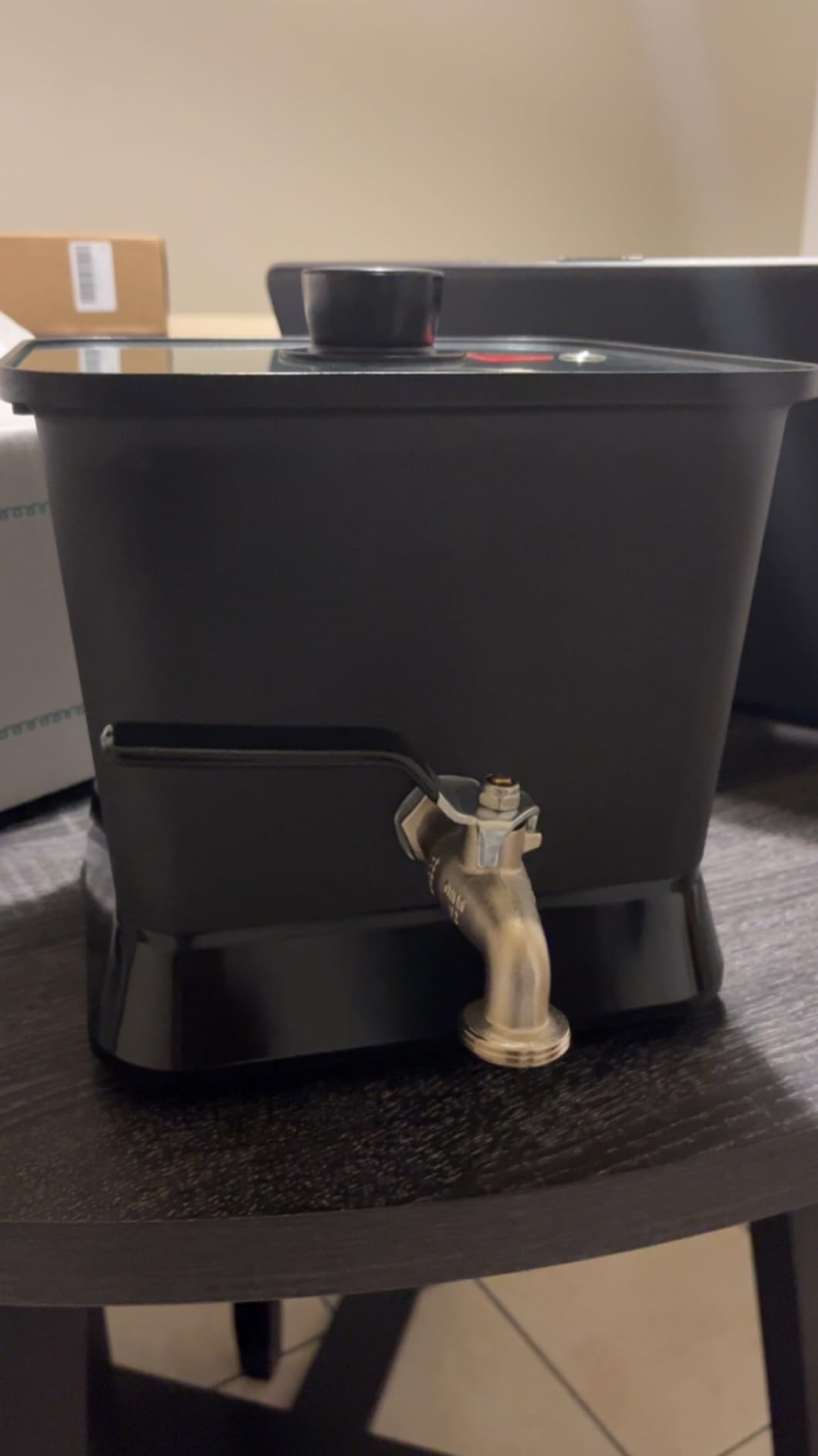 Sutomlo Large 4.5 Qts Electric Wax Melter for Candle Making, Candle Wax Melting Pot with Temperature Control & Pour Spout for Candle Maker & Candle Making Business Customer Review Sutomlo Large 4.5 Qts Electric Wax Melter for Candle Making, Candle Wax Melting Pot with Temperature Control & Pour Spout for Candle Maker & Candle Making Business - Customer Photo 2