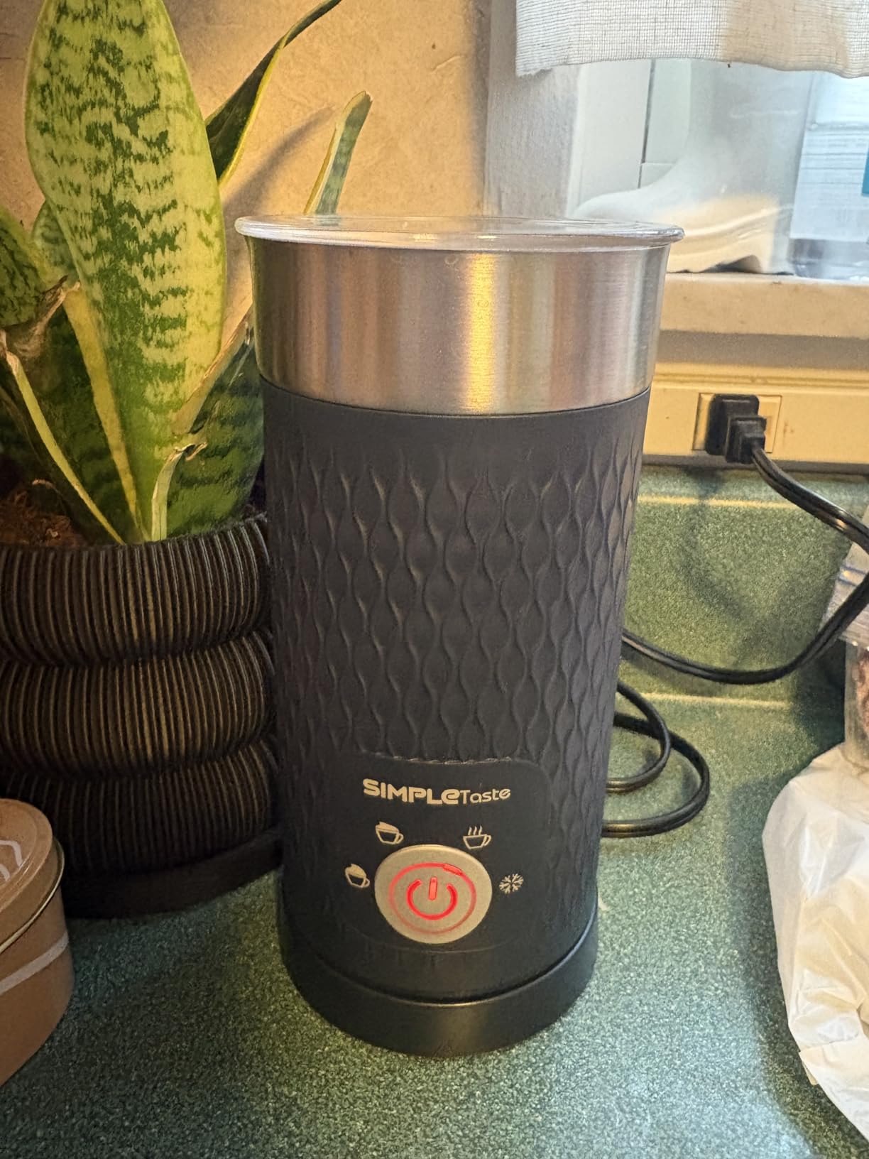 SIMPLETASTE Milk Frother, 4-in-1 Electric Milk Steamer, Automatic Warm and Cold Foam Maker and Milk Warmer for Latte, Cappuccinos, Macchiato - Customer Photo 2