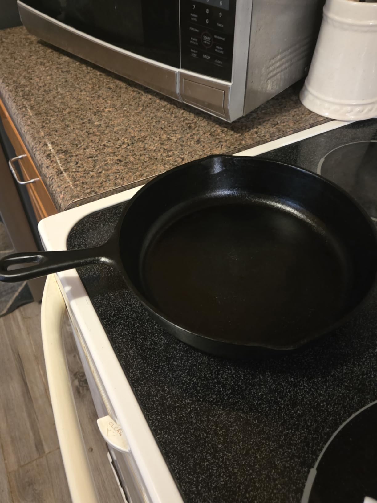 Lancaster Cast Iron Seasoning - Restore and Condition Cast Iron and Carbon Steel Cookware - Made in the USA Customer Review Lancaster Cast Iron Seasoning - Restore and Condition Cast Iron and Carbon Steel Cookware - Made in the USA - Customer Photo 1