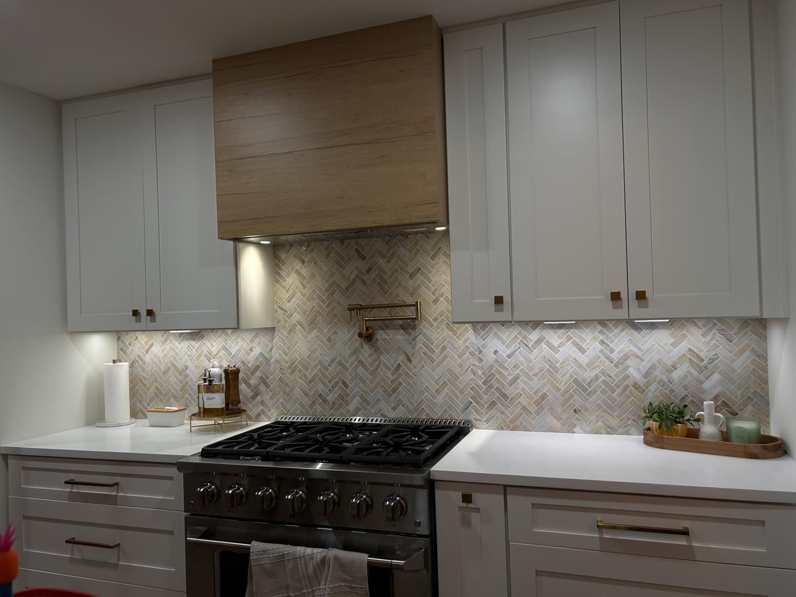 VEVOR Insert Range Hood, 900CFM 4-Speed, 36 Inch Stainless Steel Built-in Kitchen Vent with Touch & Remote Control LED Lights Baffle Filters, Ducted/Ductless Convertible, ETL Listed - Customer Photo 1