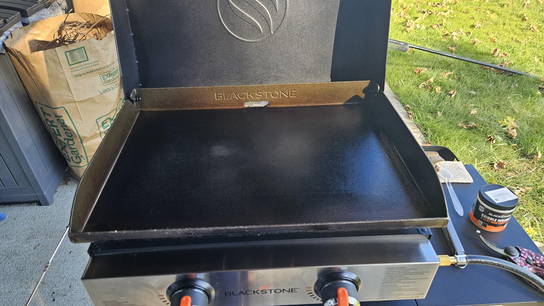 BLACKSTONE 4146 Griddle Seasoning and Cast Iron Conditioner, White Customer Review BLACKSTONE 4146 Griddle Seasoning and Cast Iron Conditioner, White - Customer Photo 3