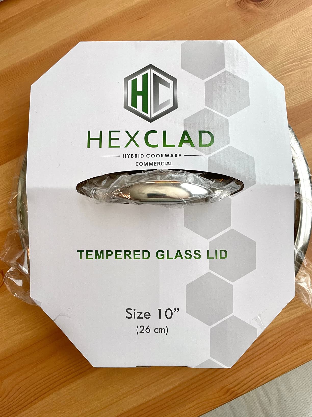 HexClad Hybrid Nonstick 6-Piece Fry Pan Set, 8, 10, and 12-Inch Frying Pans with Tempered Glass Lids, Stay-Cool Handles, Dishwasher-Friendly, Induction Ready, Compatible with All Cooktops Customer Review HexClad Hybrid Nonstick 6-Piece Fry Pan Set, 8, 10, and 12-Inch Frying Pans with Tempered Glass Lids, Stay-Cool Handles, Dishwasher-Friendly, Induction Ready, Compatible with All Cooktops - Customer Photo 2