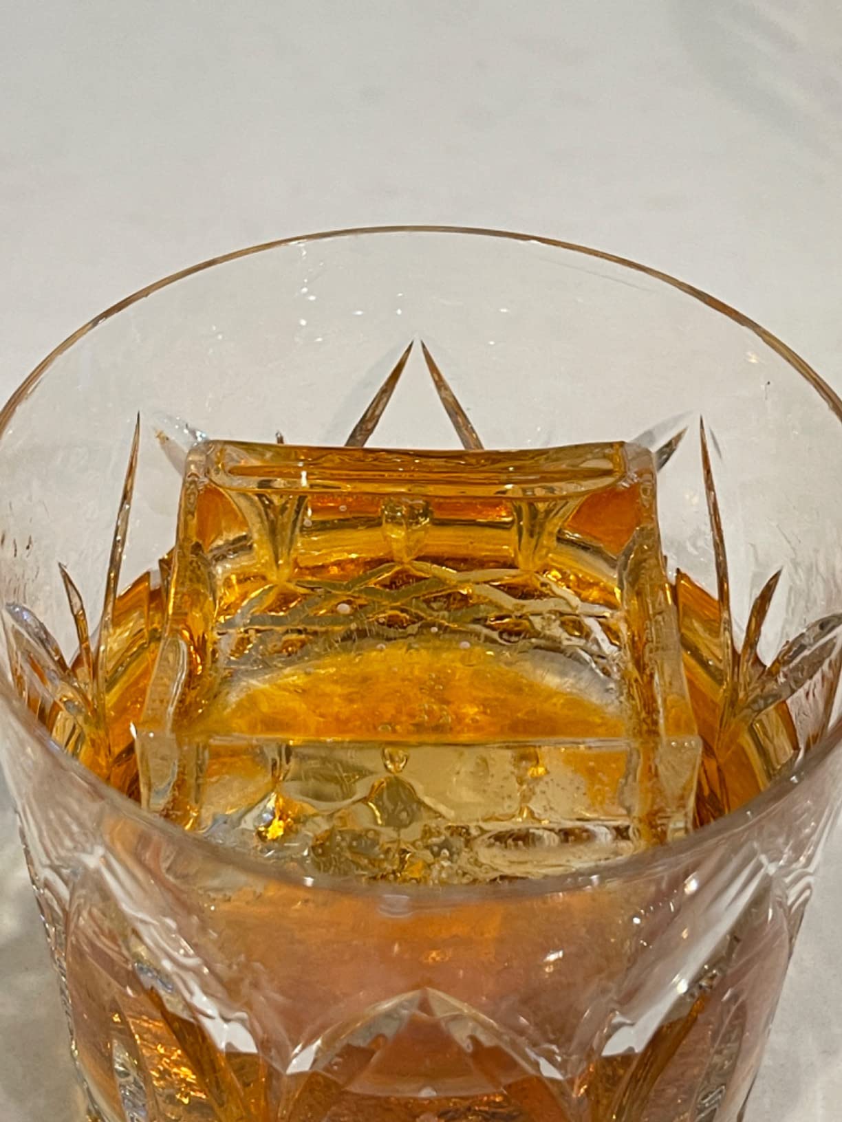 W&P Crystal Ice Tray, Perfect Etched Large Cubes, Slow Melting for Whiskey and Cocktails Customer Review W&P Crystal Ice Tray, Perfect Etched Large Cubes, Slow Melting for Whiskey and Cocktails - Customer Photo 2