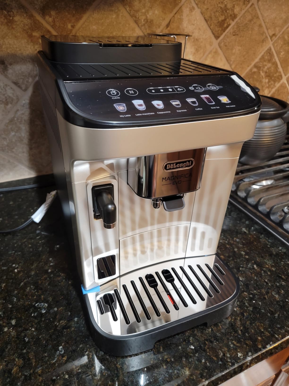 DeLonghi Magnifica Evo Automatic Espresso & Coffee Machine with Auto Milk Frother, Built-in Grinder, ECAM29084SB customer photo 2