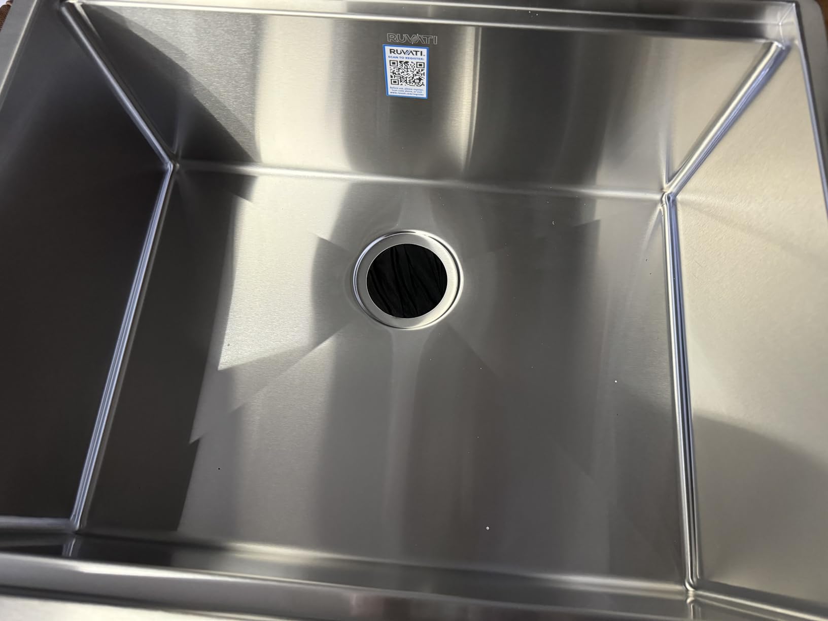 Ruvati 24-inch Undermount Rounded Corner Workstation Kitchen Sink Single Bowl – 16 Gauge Stainless Steel Kitchen Sinks with Brushed Finish hides scratches, Easy-to-Clean - RVH8324 - Customer Photo 3