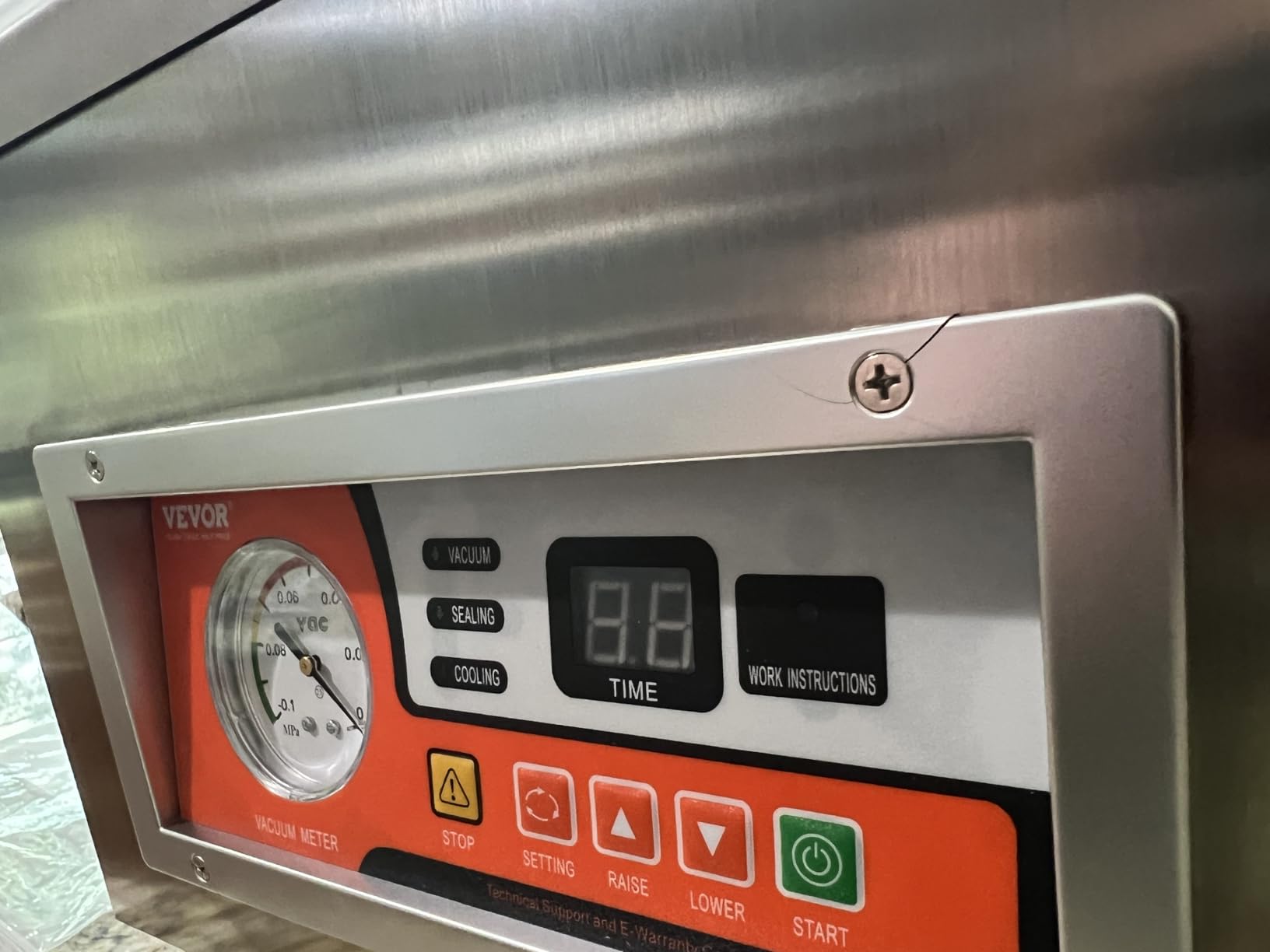 VEVOR Chamber Vacuum Sealer, 260W Sealing Power, Vacuum Packing Machine for Wet Foods, Meats, Marinades and More, Compact Size with 10.2 in Sealing Length, for Home Kitchen and Commercial Use customer photo 1