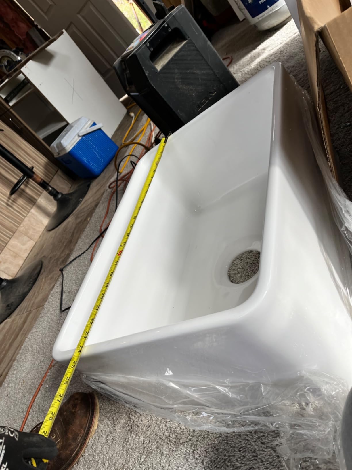 Hotis 33 Inch Farmhouse Sink, Stainless Steel Farmhouse Kitchen Sink, 16 Gauge 9 Inch Deep Undermount Apron Front Farm Sinks, 33x22 Inch Brushed Nickel Single Bowl Customer Review Hotis 33 Inch Farmhouse Sink, Stainless Steel Farmhouse Kitchen Sink, 16 Gauge 9 Inch Deep Undermount Apron Front Farm Sinks, 33x22 Inch Brushed Nickel Single Bowl - Customer Photo 2