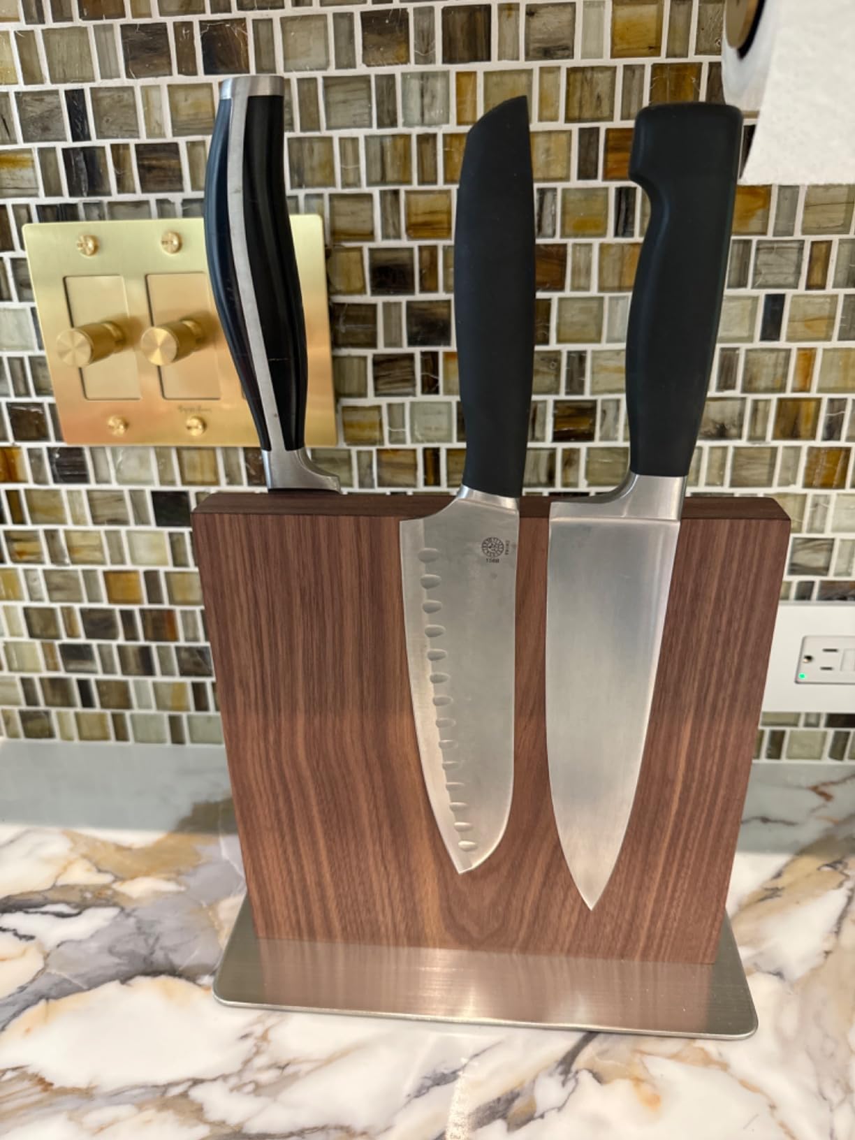 HexClad Magnetic Walnut Knife Block Holder with Strong Enhanced Magnets for Multipurpose Storage in the Home and Kitchen - Customer Photo 2