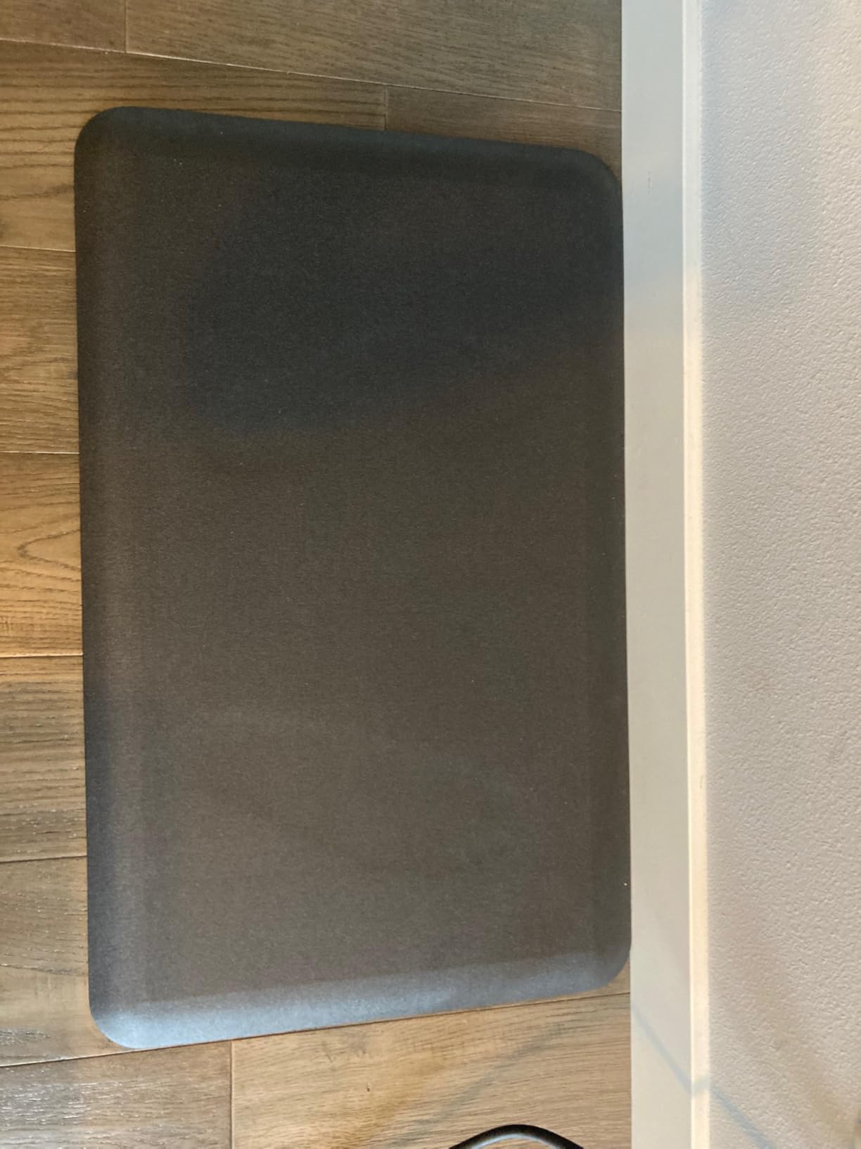 4/5 Inch Thick Kitchen Mats for Floor, StepRite Kitchen Rug for Standing Desk, Non-Slip, Thicker, Stain Resistant, Water Resistant, Comfort Anti Fatigue Floor Mat for Home, Kitchen, Office - Black Customer Review 4/5 Inch Thick Kitchen Mats for Floor, StepRite Kitchen Rug for Standing Desk, Non-Slip, Thicker, Stain Resistant, Water Resistant, Comfort Anti Fatigue Floor Mat for Home, Kitchen, Office - Black - Customer Photo 2
