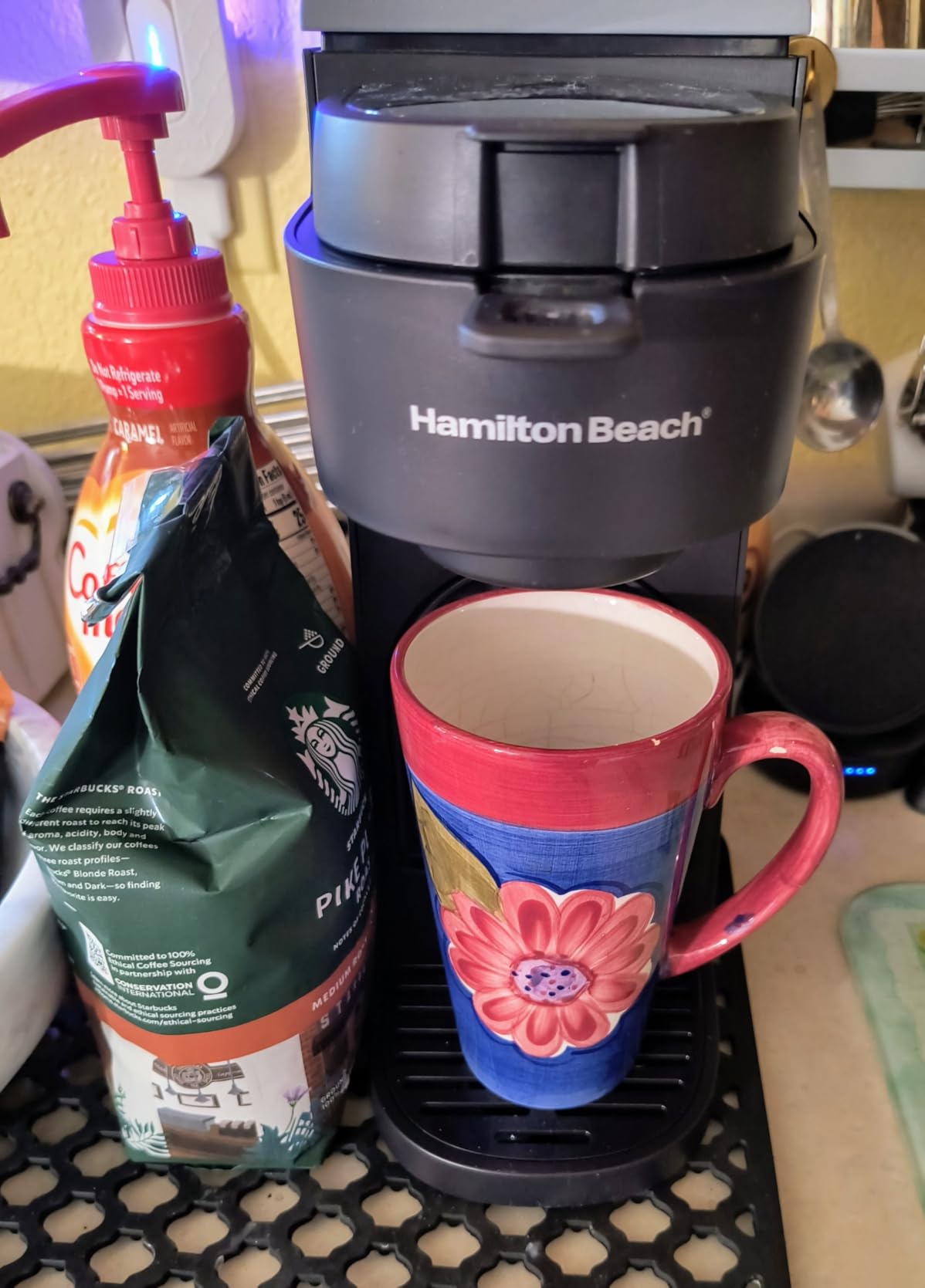 Hamilton Beach The Scoop Single Serve Coffee Maker & Fast Grounds Brewer for 8-14oz. Cups, Brews in Minutes, Black (47620), Next Gen Customer Review Hamilton Beach The Scoop Single Serve Coffee Maker & Fast Grounds Brewer for 8-14oz. Cups, Brews in Minutes, Black (47620), Next Gen - Customer Photo 1