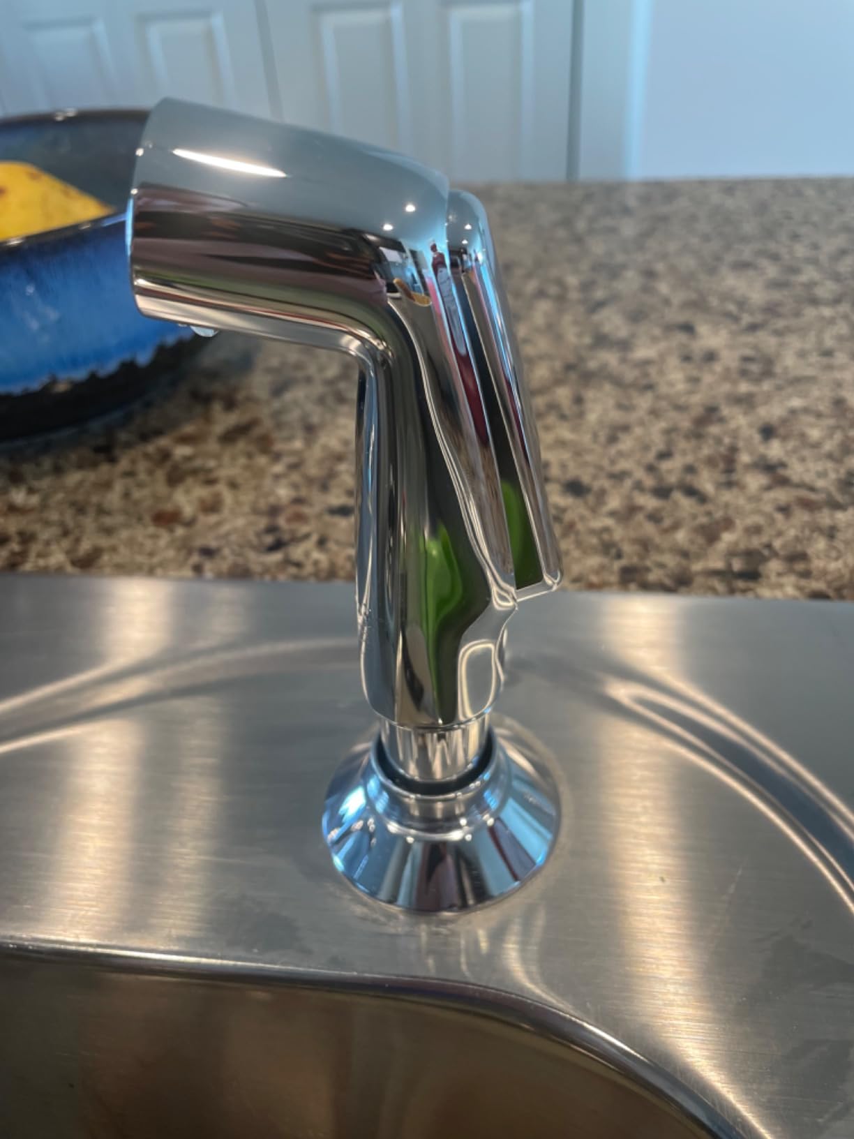 Universal Kitchen Sink Side Sprayer Head Replacement Sink Spray Attachment Compatible with Delta, Moen, Kohler OEM Brand, Kitchen Sink Faucet Sprayer Head, Brushed Nickel Customer Review Universal Kitchen Sink Side Sprayer Head Replacement Sink Spray Attachment Compatible with Delta, Moen, Kohler OEM Brand, Kitchen Sink Faucet Sprayer Head, Brushed Nickel - Customer Photo 5