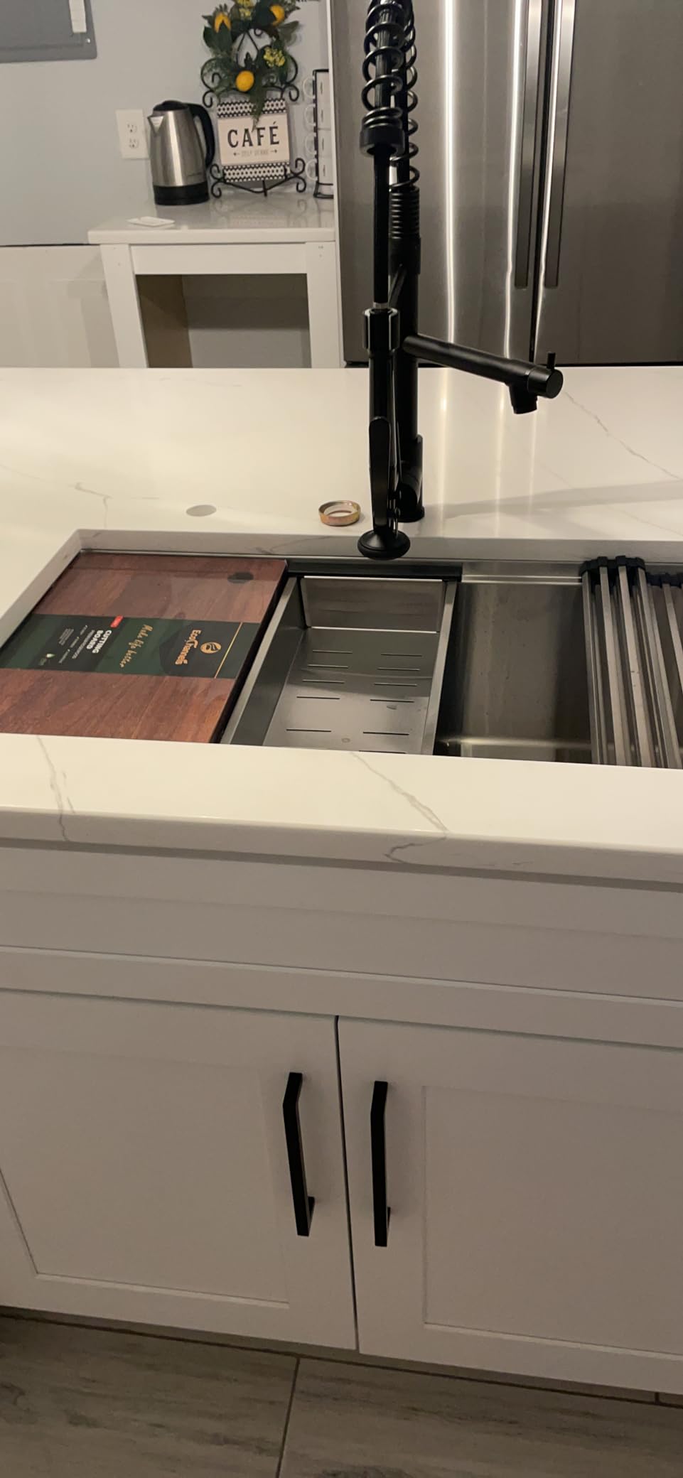 Undermount Kitchen Sink, 24 x 19 Inch Sink Kitchen 16 Gauge Stainless Steel Kitchen Sinks Single Bowl Workstation Sink with Cutting Board - Customer Photo 2