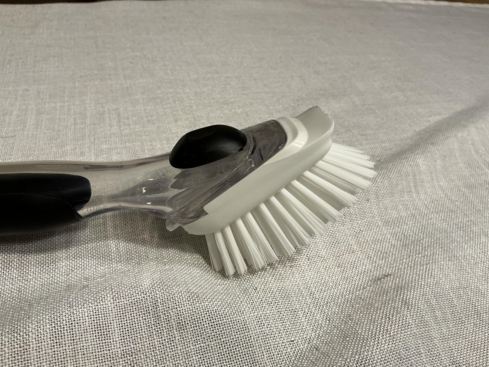 OXO Good Grips Soap Dispensing Dish Scrub Brush, Cleaning Brush for Kitchen Customer Review OXO Good Grips Soap Dispensing Dish Scrub Brush, Cleaning Brush for Kitchen - Customer Photo 2
