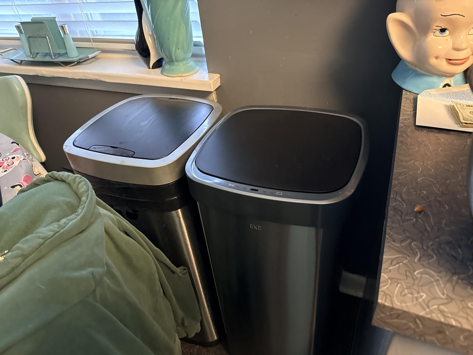 EKO Deluxe Mirage-T 50 Liter / 13.2 Gallon Touchless Rectangular Motion Sensor Trash Can, Matte Stainless Steel Finish - Customer Photo 1