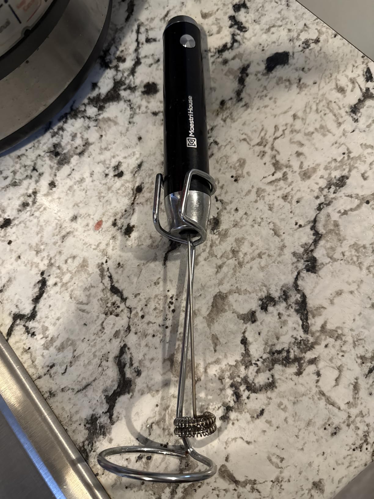Maestri House Rechargeable Milk Frother with Stand, LunaFro Handheld Electric Foam Maker Waterproof Detachable Stainless Steel Whisk Drink Mixer Foamer for Lattes, Cappuccino Customer Review Maestri House Rechargeable Milk Frother with Stand, LunaFro Handheld Electric Foam Maker Waterproof Detachable Stainless Steel Whisk Drink Mixer Foamer for Lattes, Cappuccino - Customer Photo 2