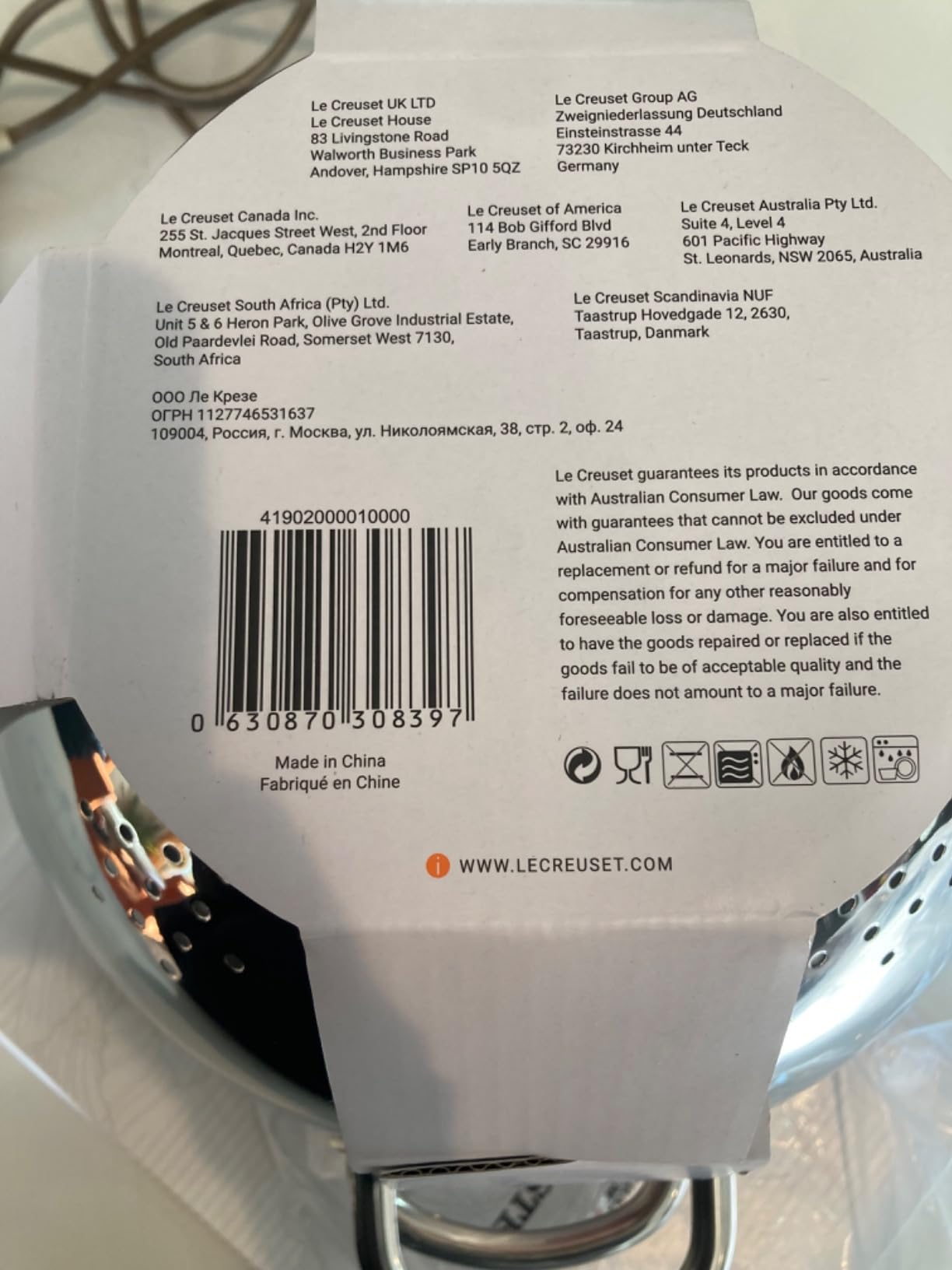 Le Creuset Set of 3 Nested Mixing Bowls w/Nonslip Silicone Base & Plastic Air Tight Lids - Customer Photo 1