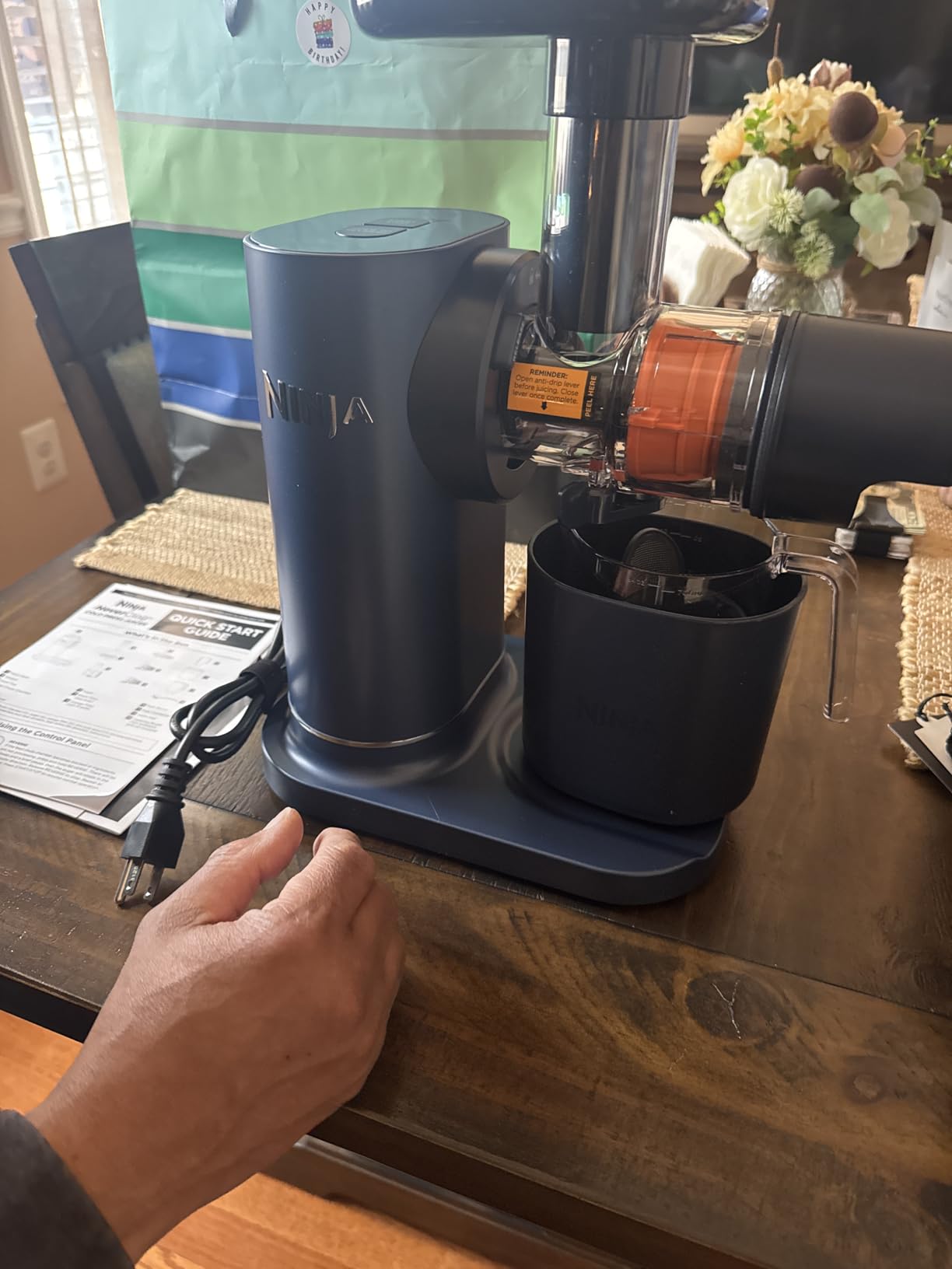 Ninja NeverClog Cold Press Juicer | Powerful Electric Slow Masticating Juicer with Pulp Control | XL Capacity | 24 oz. Juice Jug & 36 oz. Pulp Container | Dishwasher Safe | Charcoal | 150W | JC151 customer photo 2