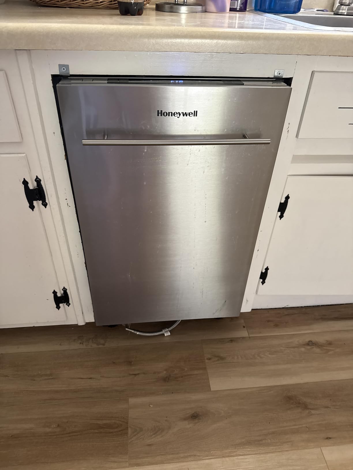 Honeywell 18-Inch Dishwasher with 8 Place Settings, 6 Washing Programs, Stainless Steel Tub, UL & Energy Star Certified, Stainless Finish - Customer Photo 2