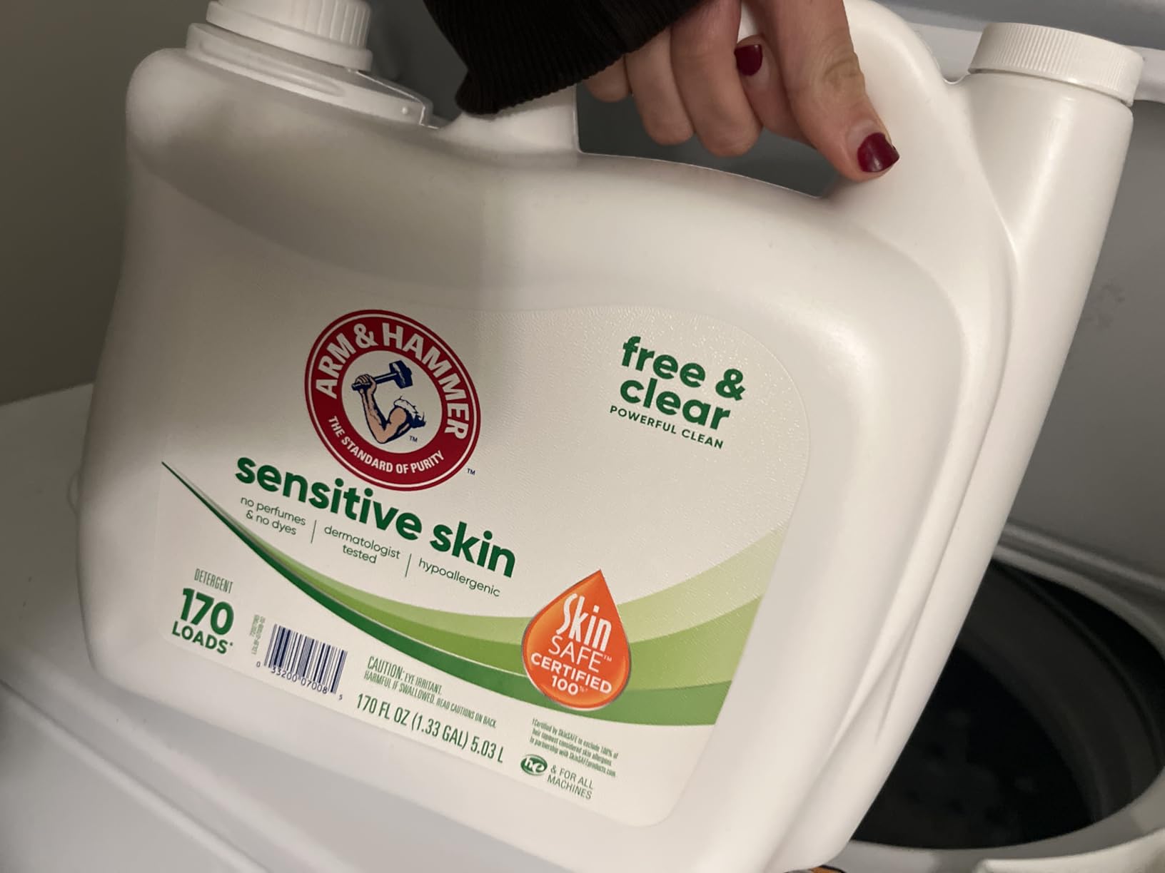 ARM & HAMMER Sensitive Skin Free & Clear, 140 Loads Liquid Laundry Detergent, 140 Fl oz Customer Review ARM & HAMMER Sensitive Skin Free & Clear, 140 Loads Liquid Laundry Detergent, 140 Fl oz - Customer Photo 2