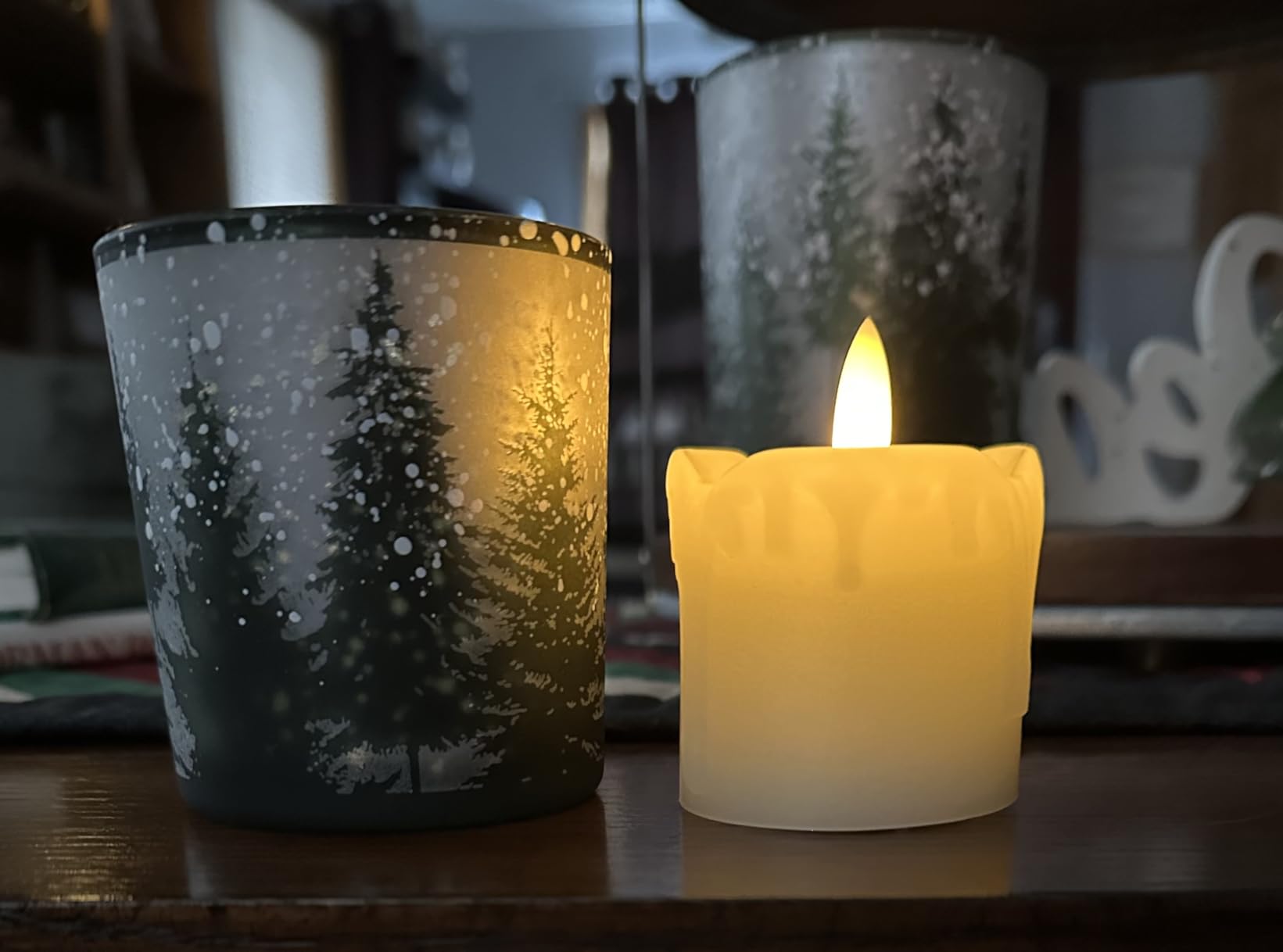 Lezonic Flameless Votive Candles Battery Operated with Remote and Timer, Pack of 6 (D:2